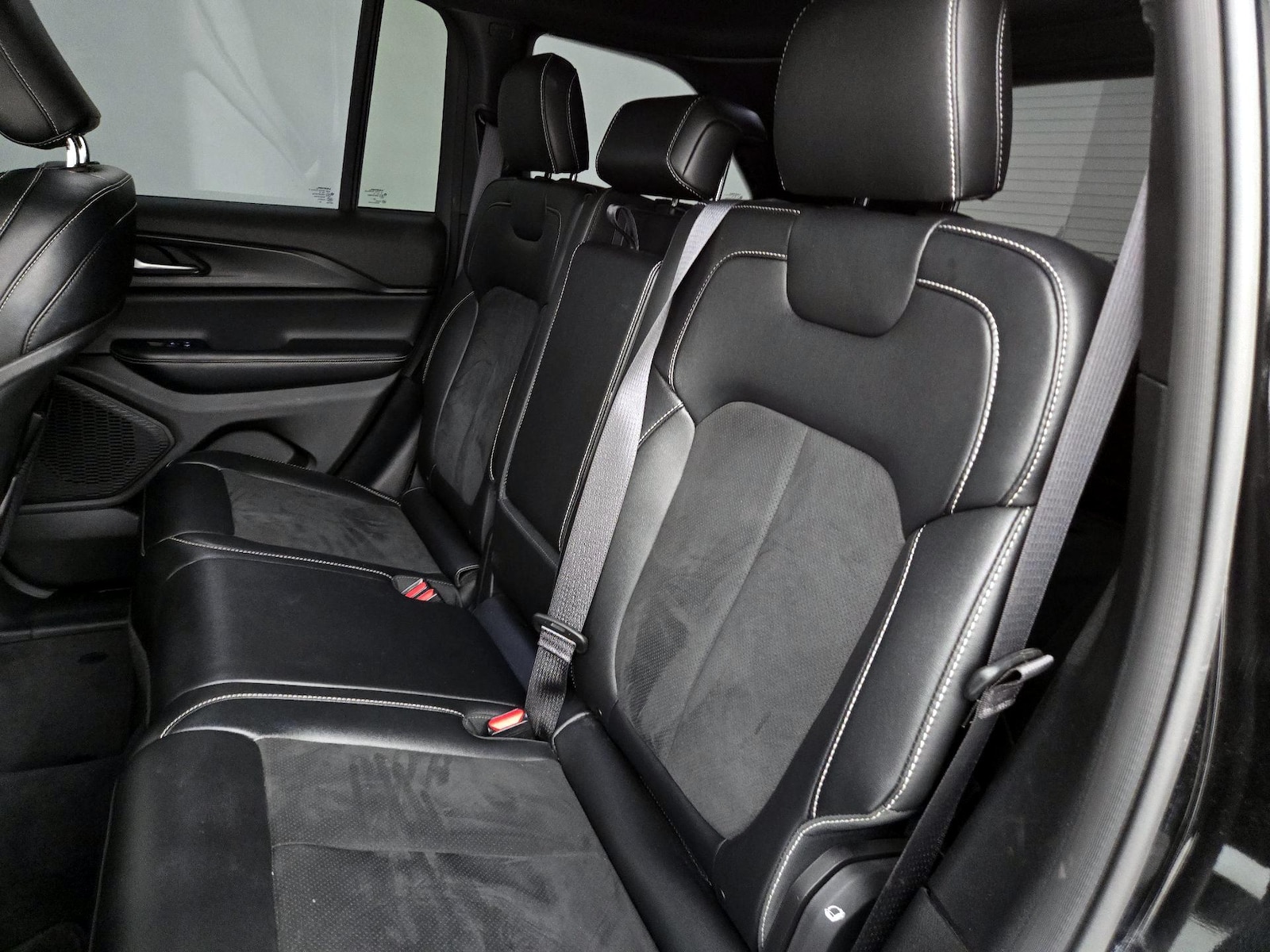 2024 Jeep Grand Cherokee Altitude - Photo 20