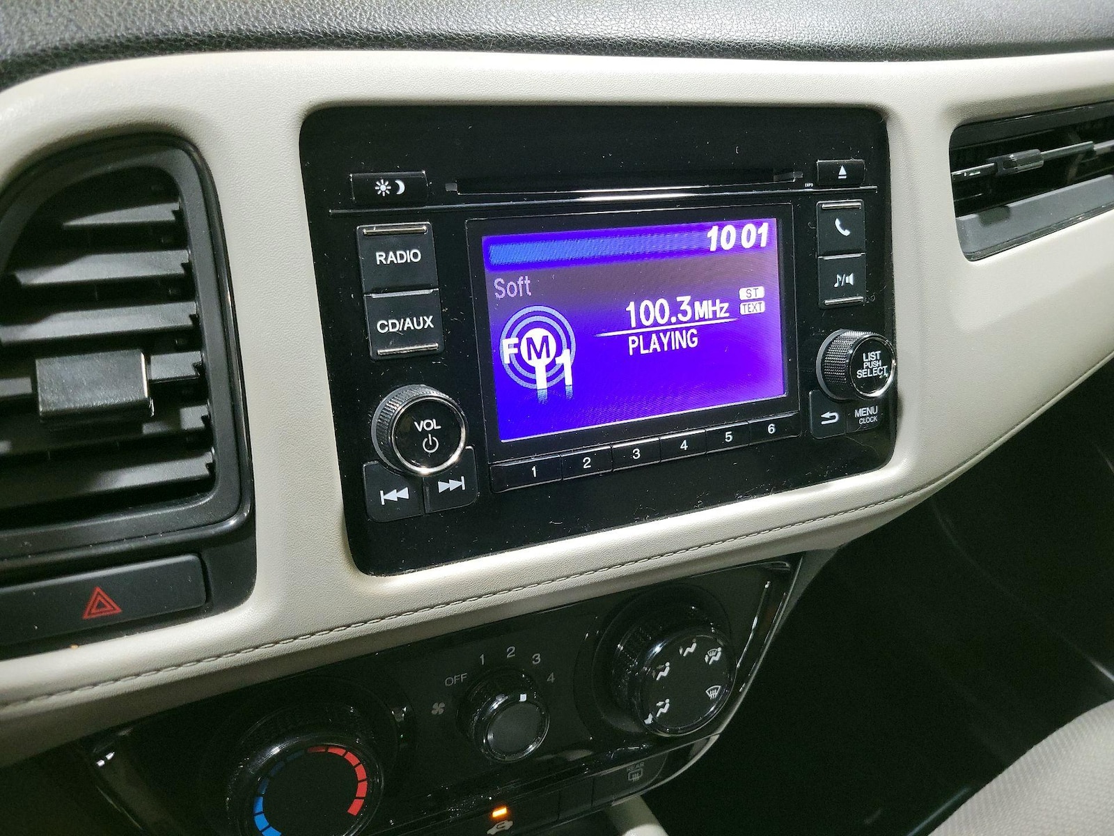 2018 Honda HR-V LX - Photo 16