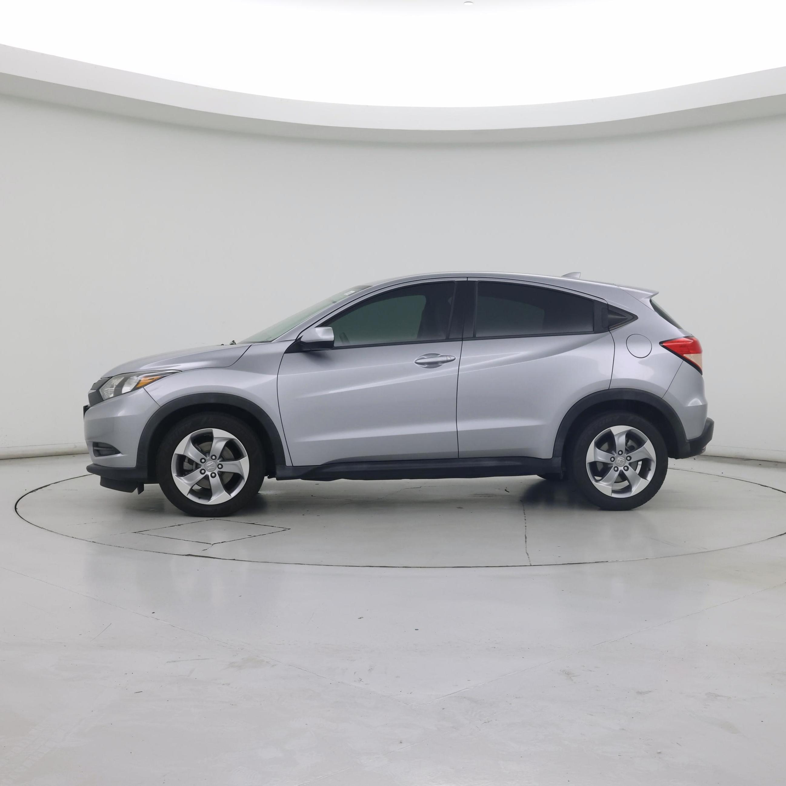 Thumbnail: 2018 Honda HR-V - 3