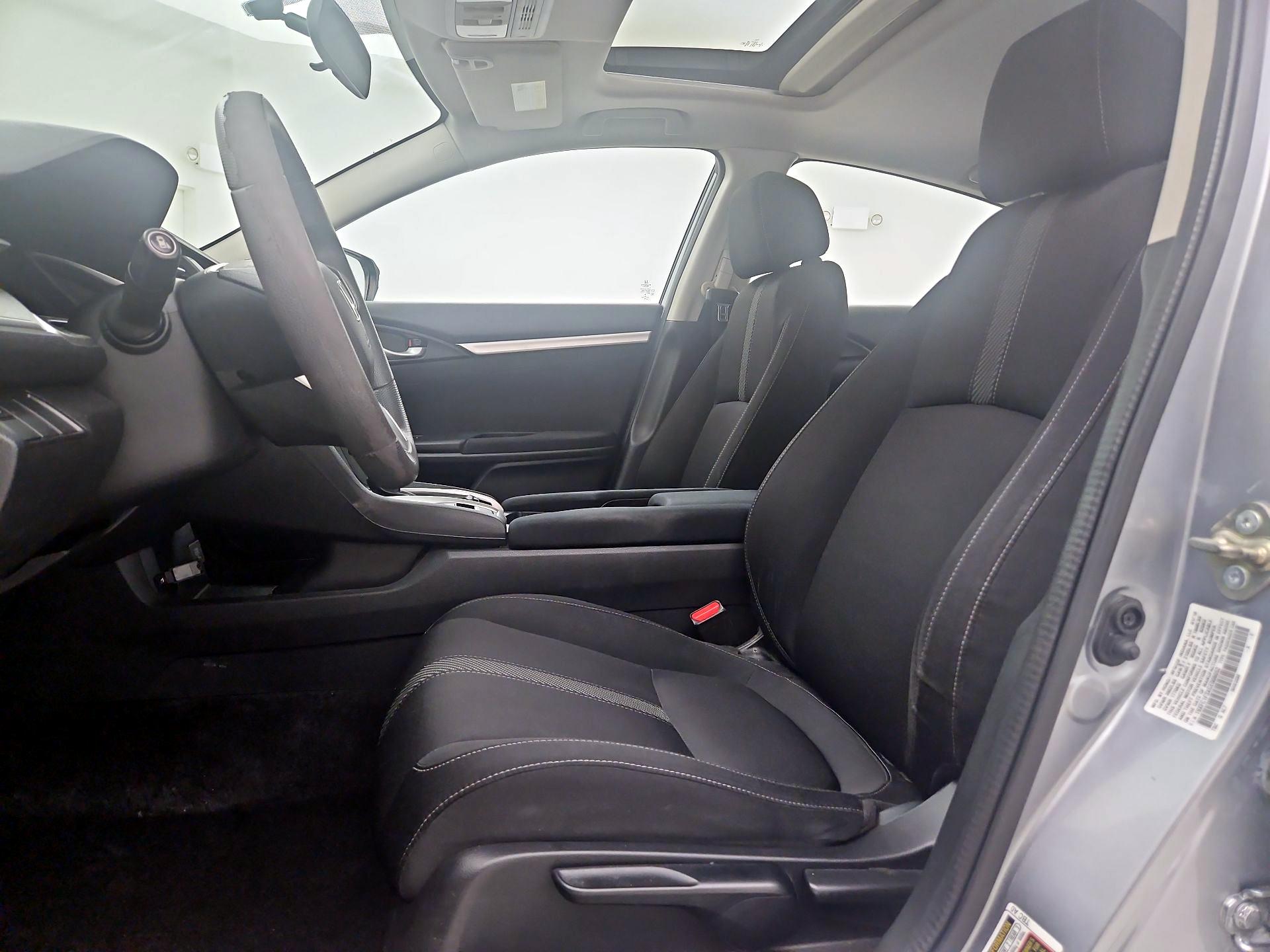 Thumbnail: 2016 Honda Civic - 11