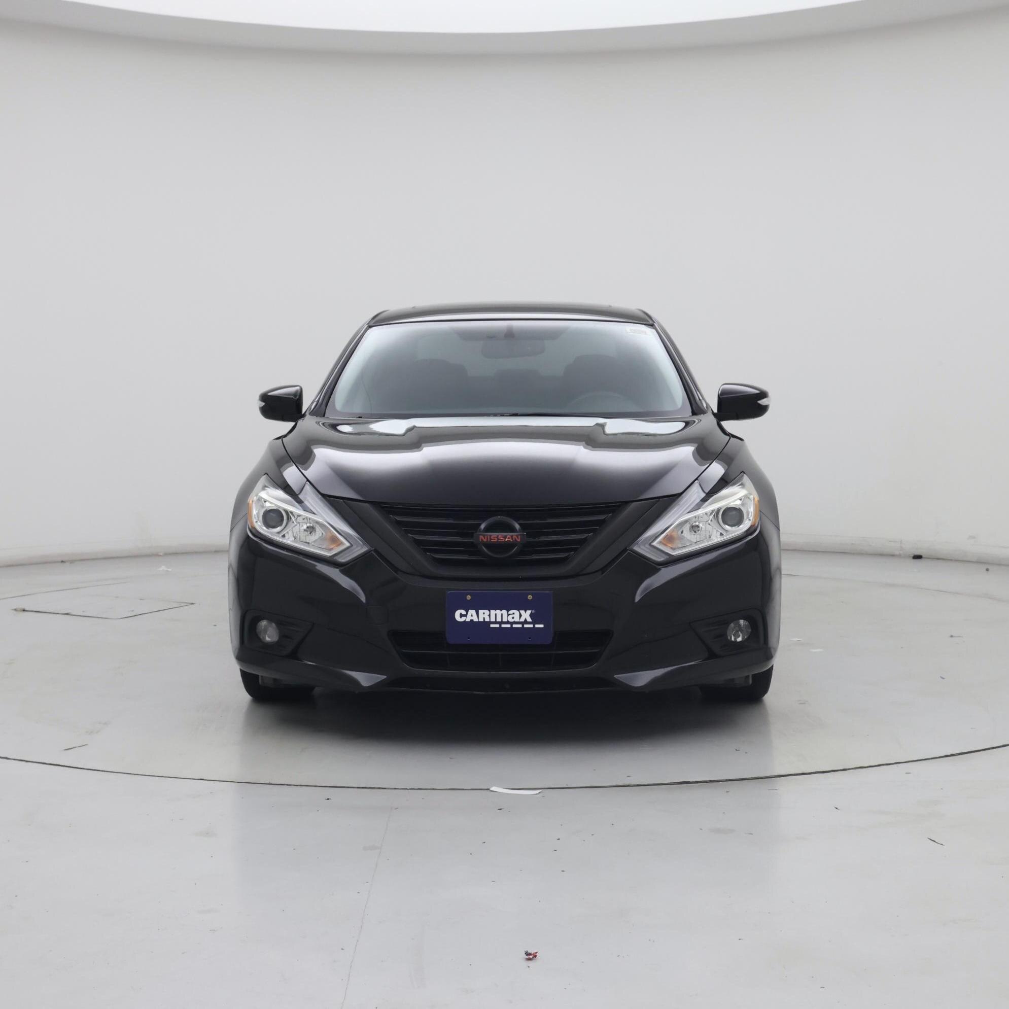 Thumbnail: 2017 Nissan Altima - 5