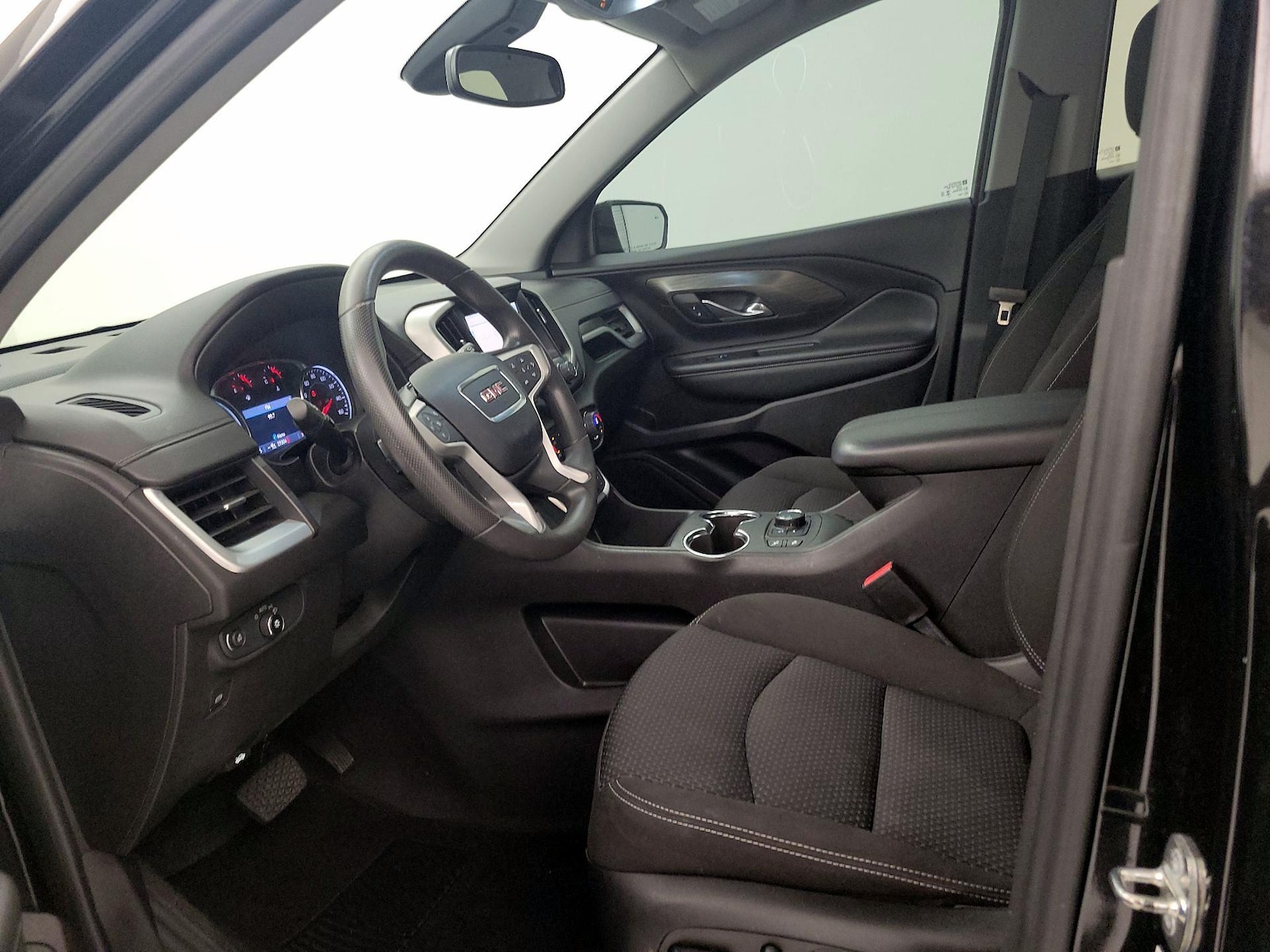2024 GMC Terrain SLE - Photo 12