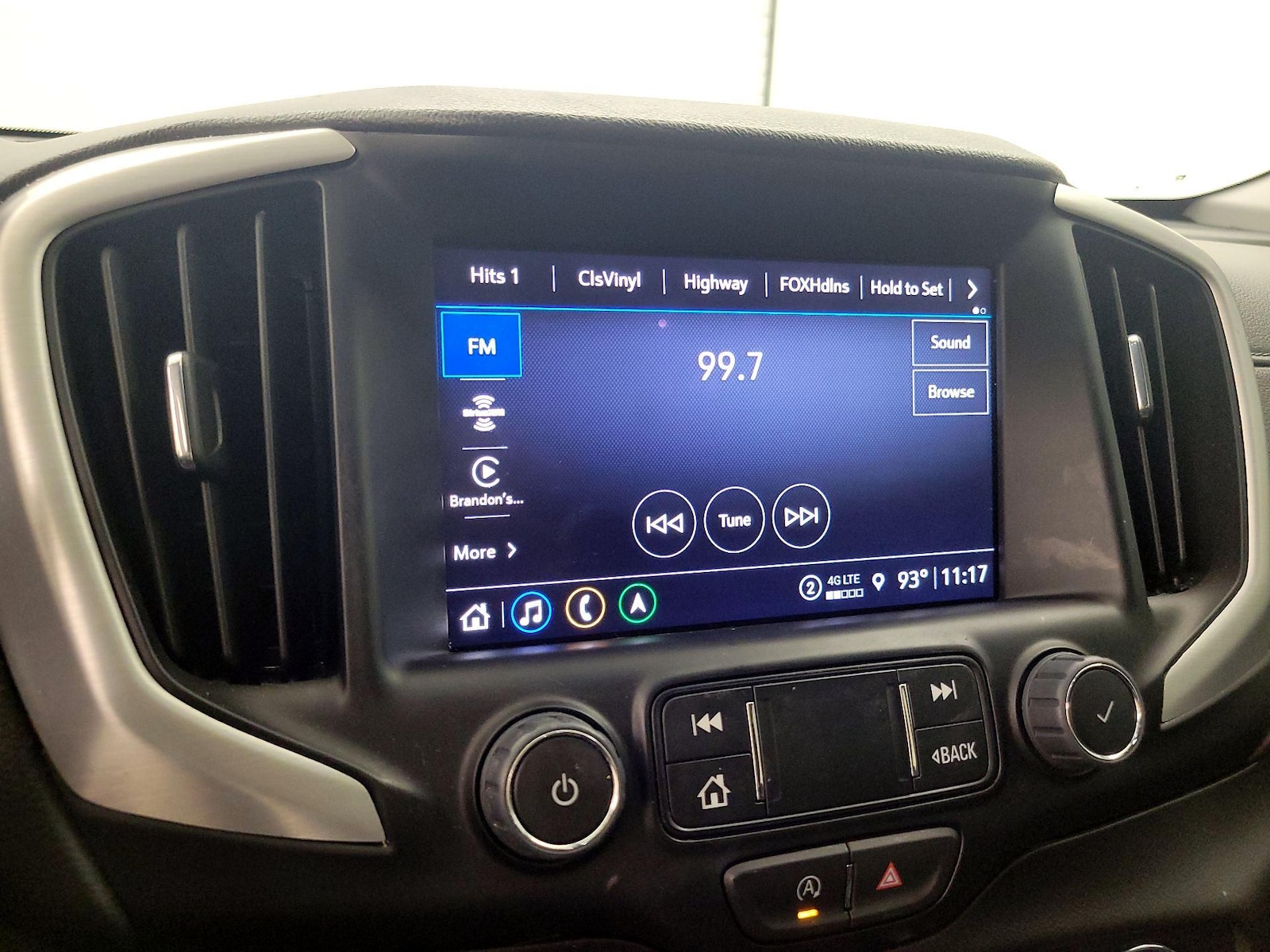 2024 GMC Terrain SLE - Photo 17