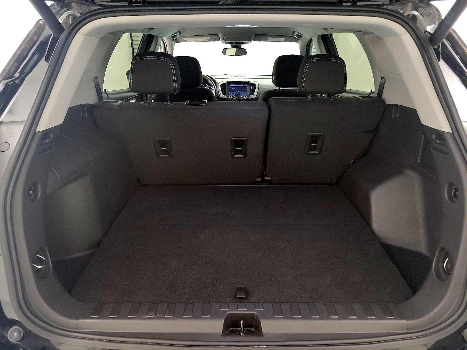 2024 GMC Terrain SLE - Photo 22