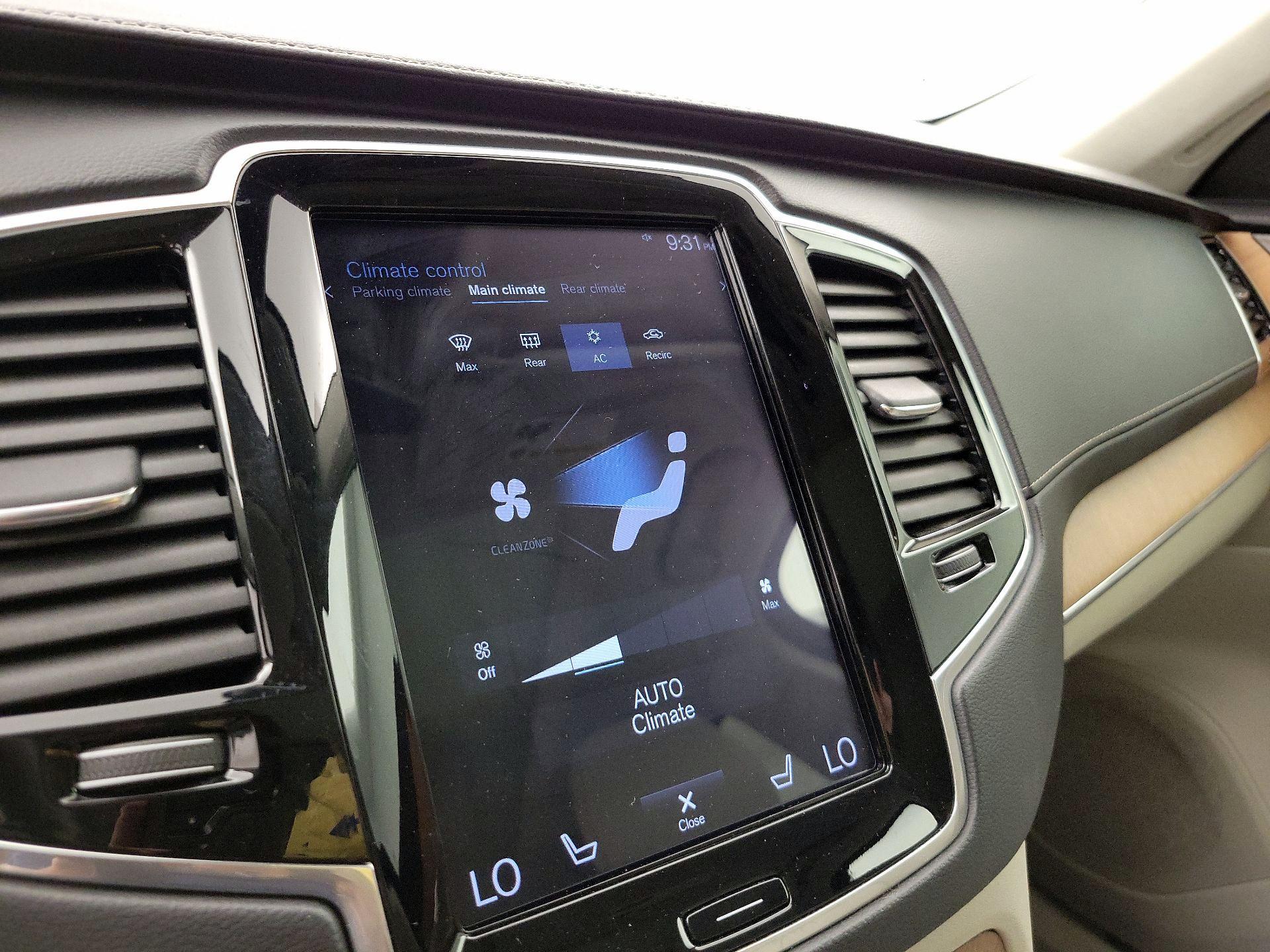 Thumbnail: 2019 Volvo XC90 - 17