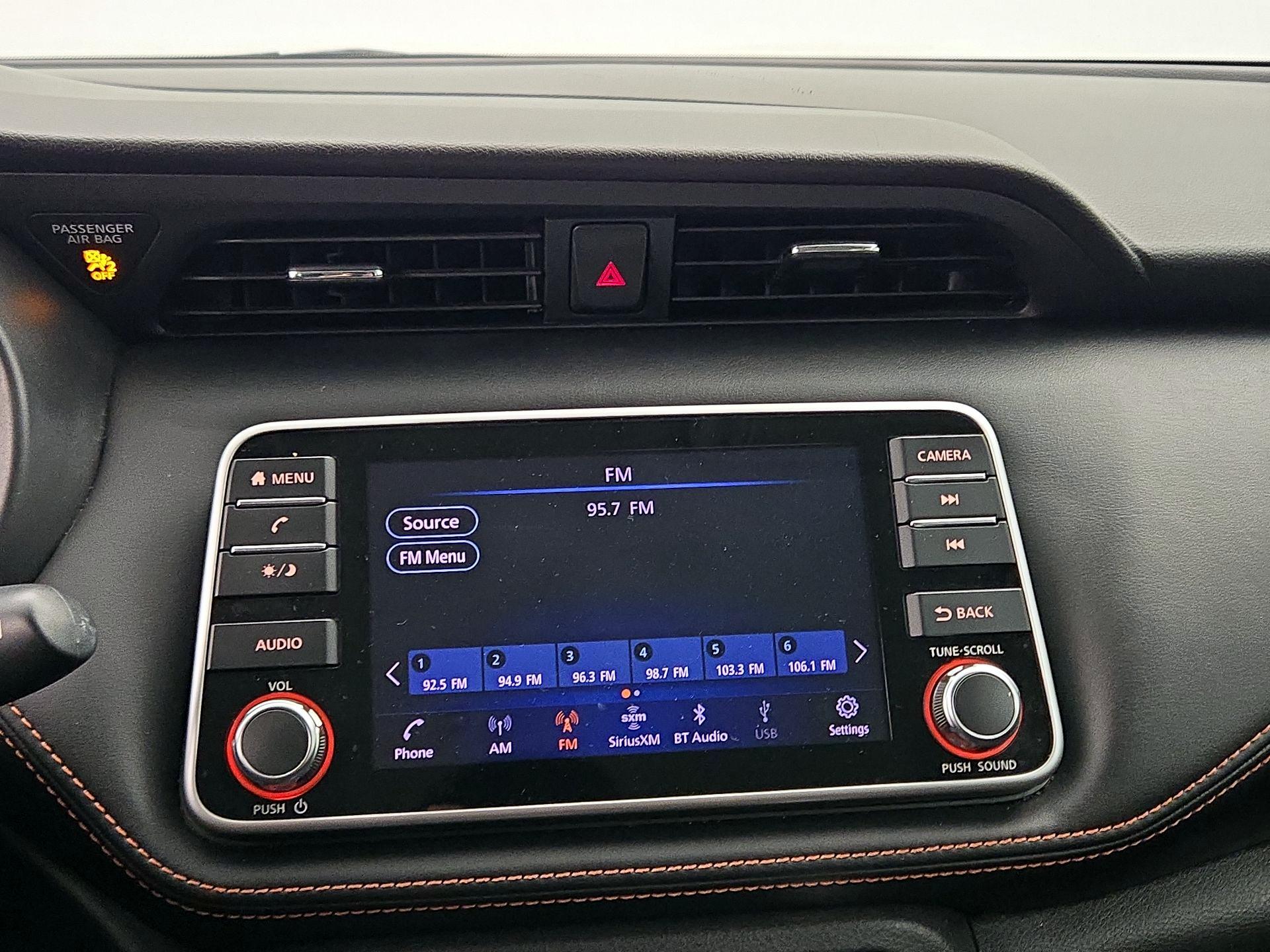 Thumbnail: 2019 Nissan Kicks - 15