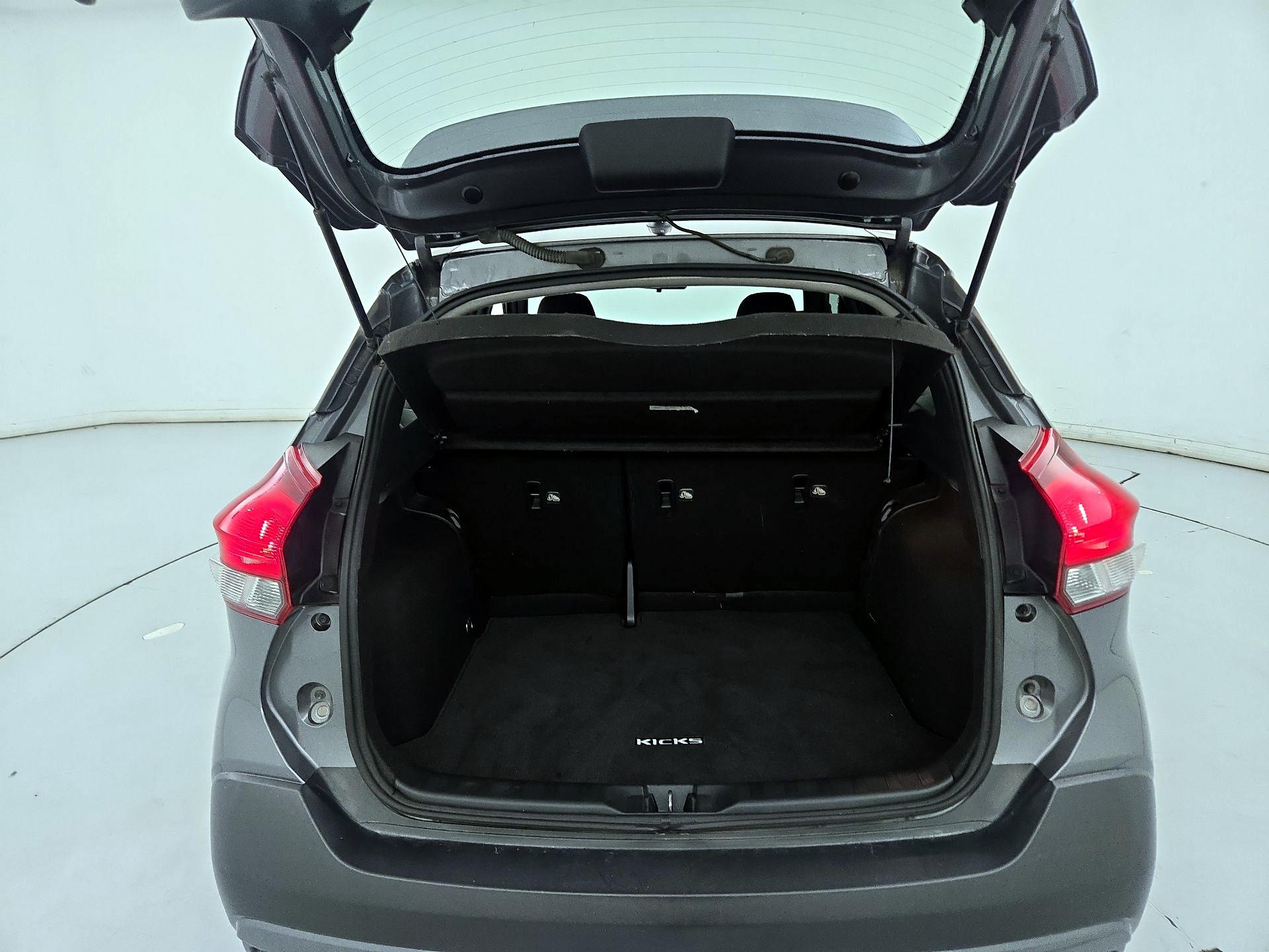 Thumbnail: 2019 Nissan Kicks - 20