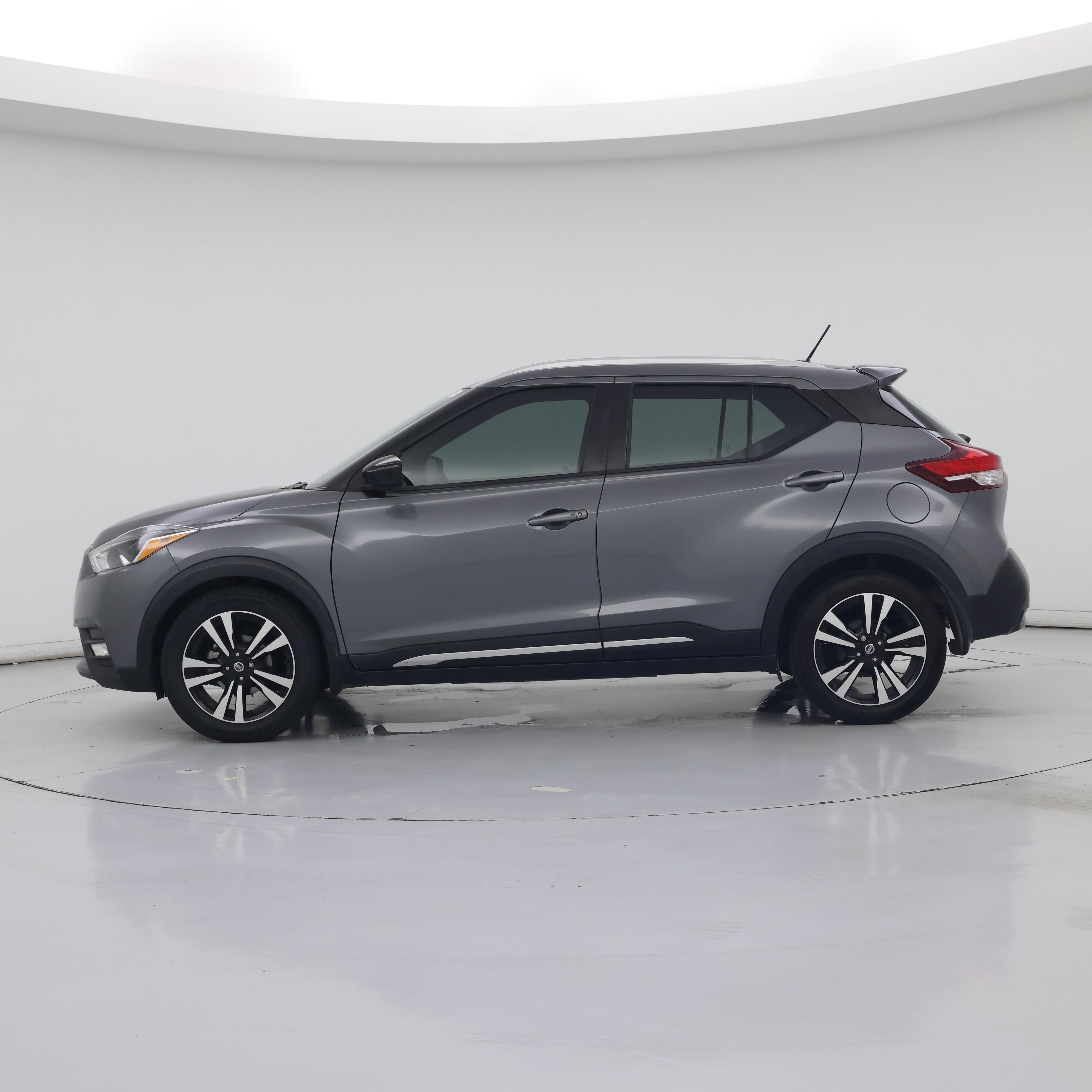 Thumbnail: 2019 Nissan Kicks - 3