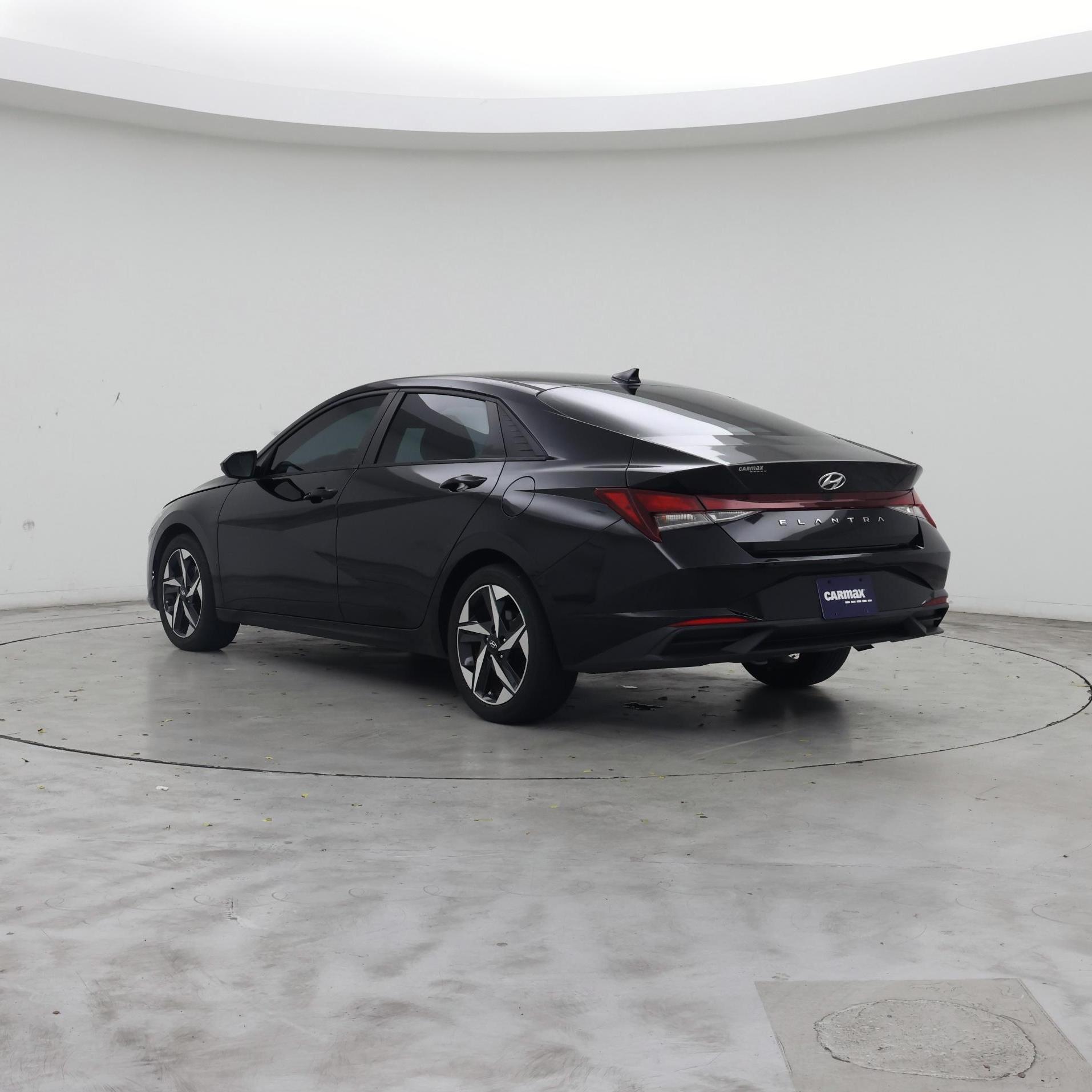 Thumbnail: 2023 Hyundai Elantra - 2