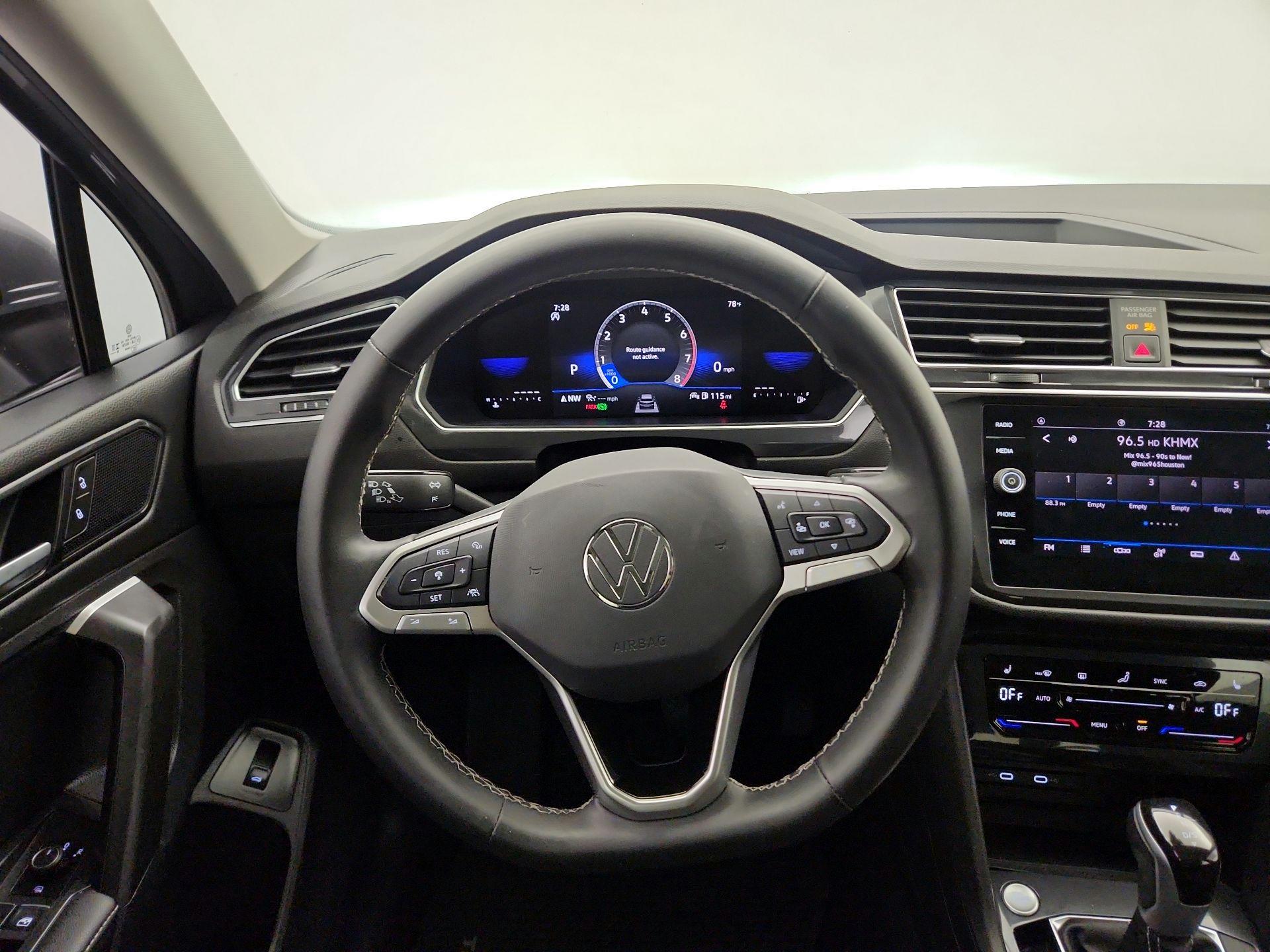 Thumbnail: 2024 Volkswagen Tiguan - 10