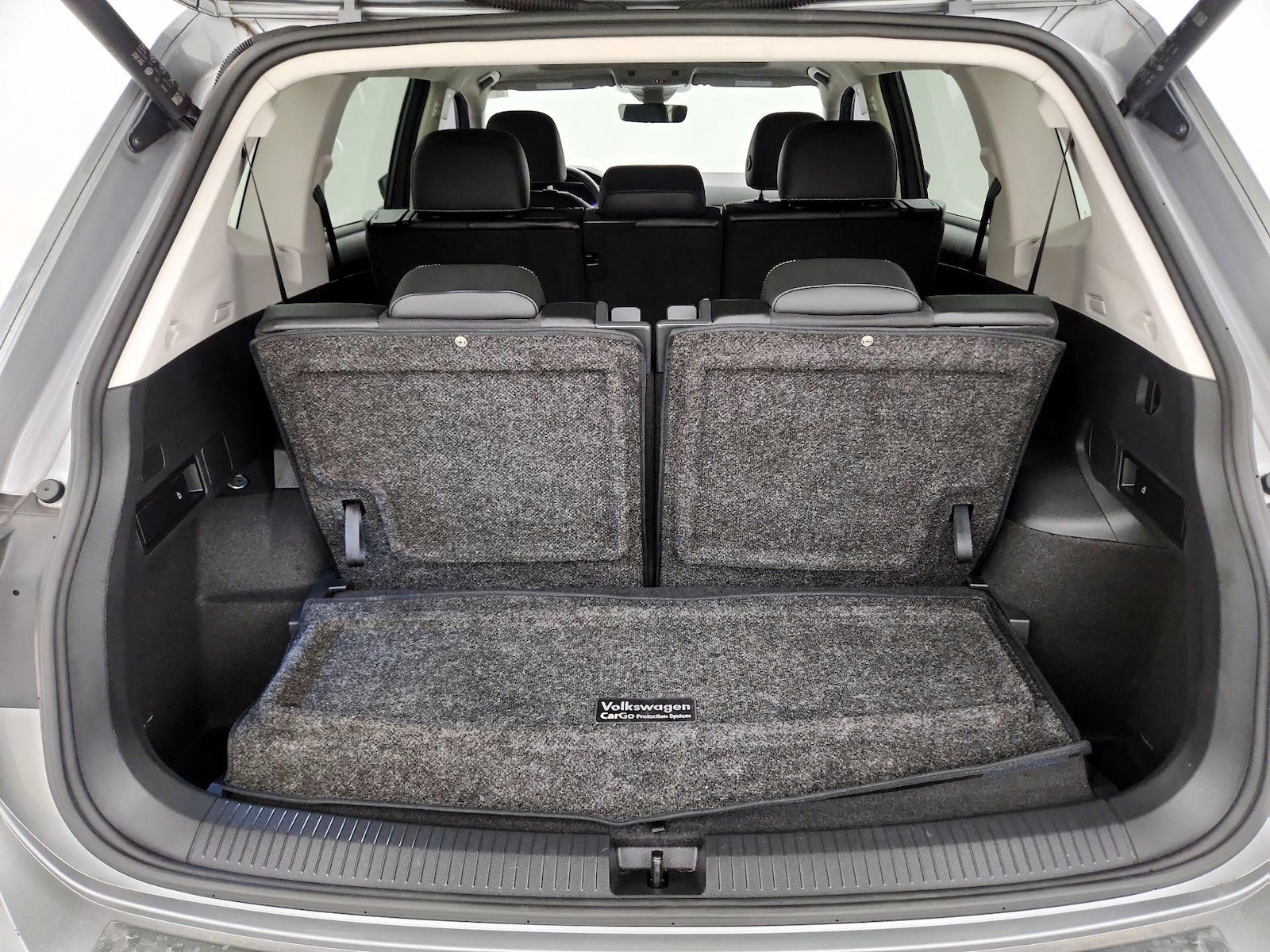 2024 Volkswagen Tiguan SE - Photo 23