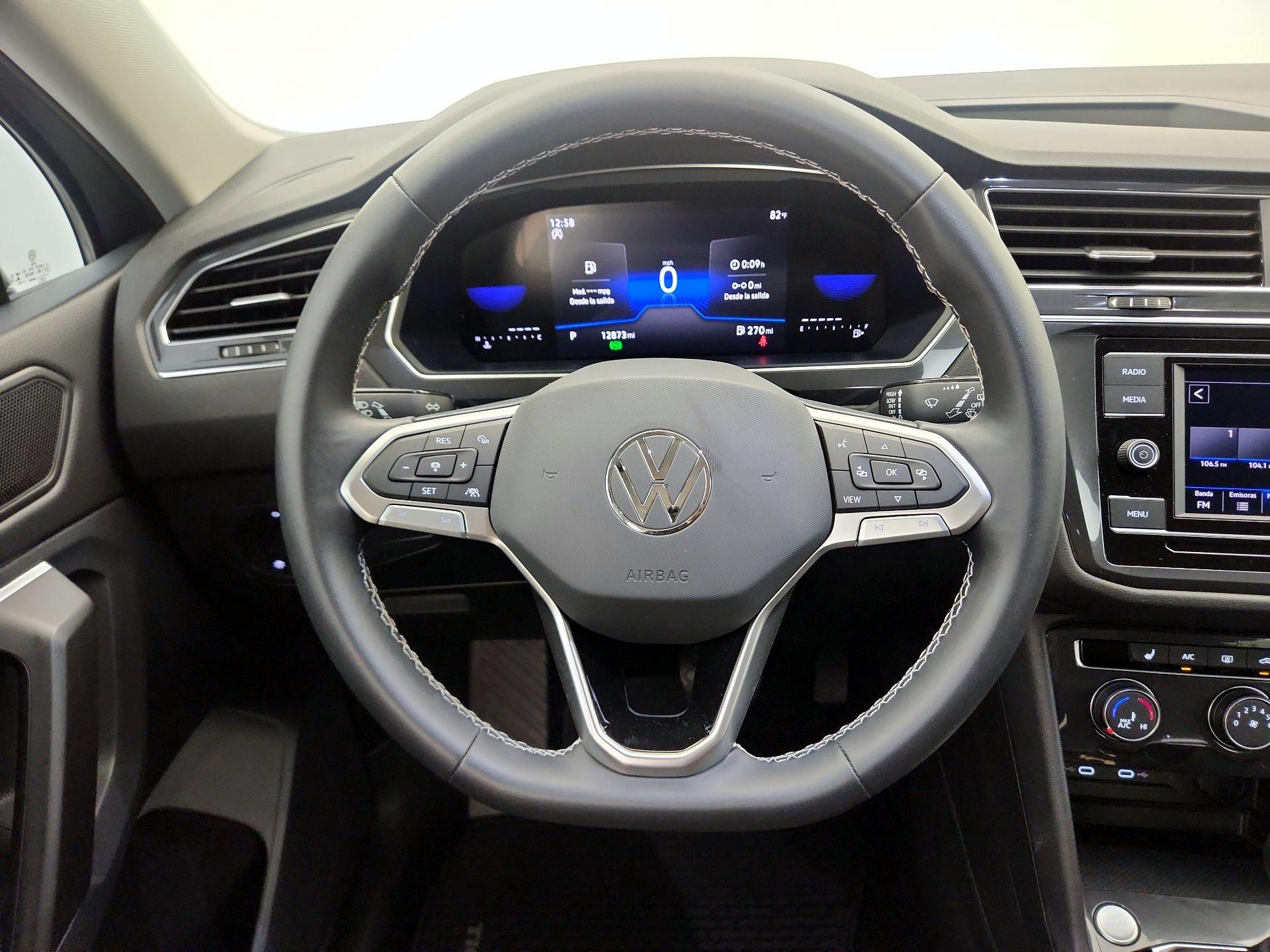 Thumbnail: 2023 Volkswagen Tiguan - 10
