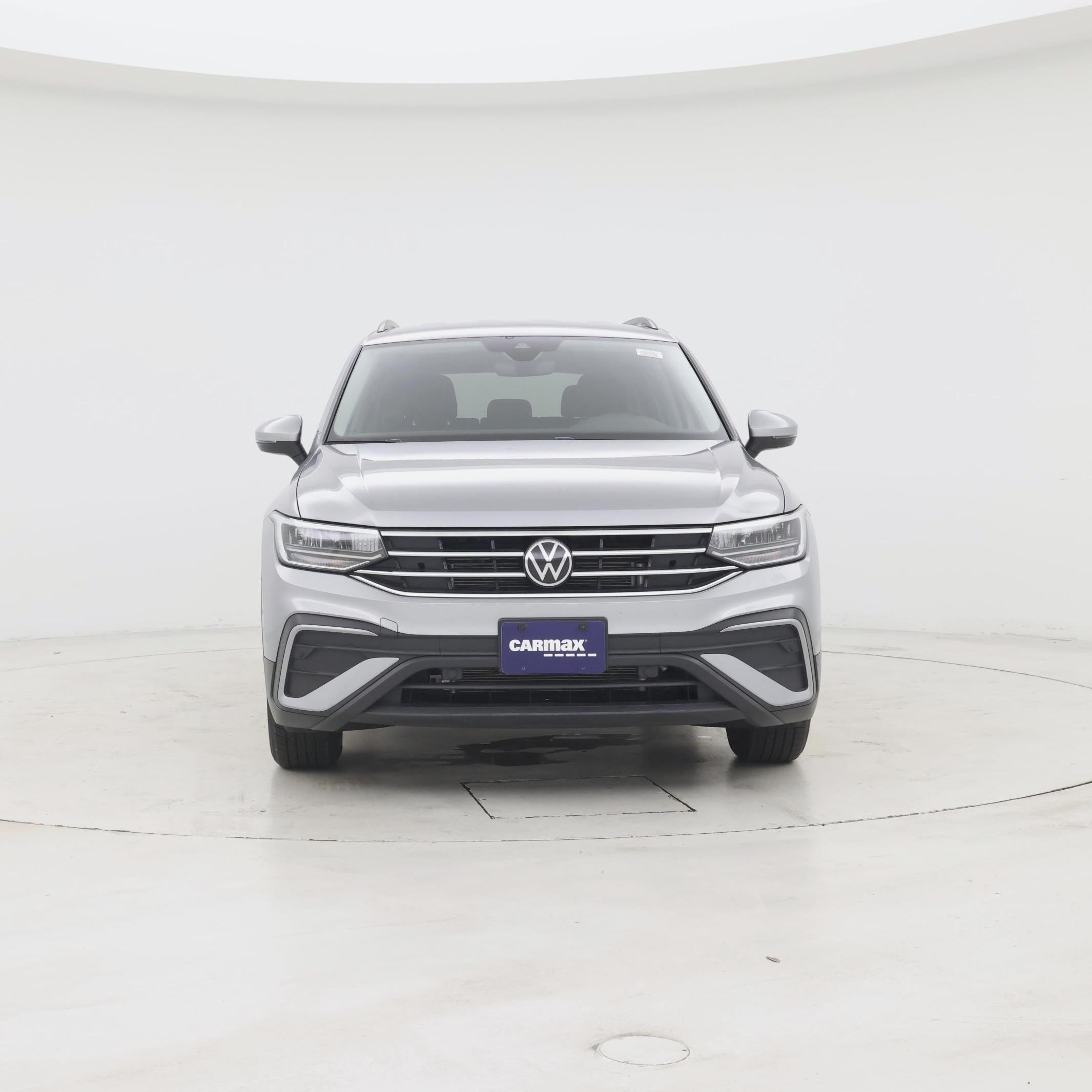 Thumbnail: 2023 Volkswagen Tiguan - 5