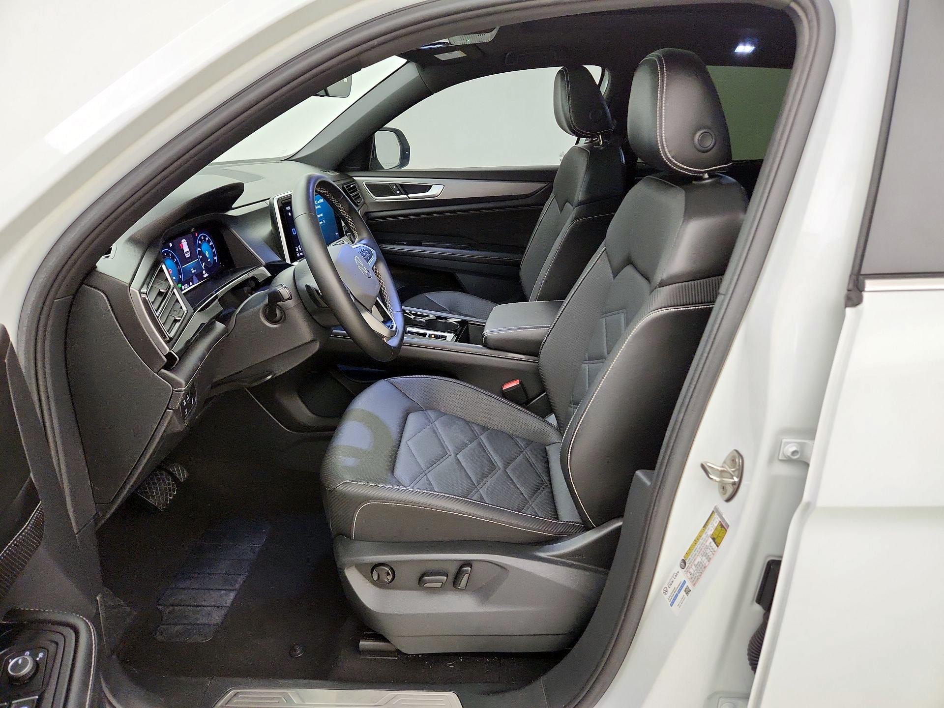Thumbnail: 2024 Volkswagen Atlas - 11