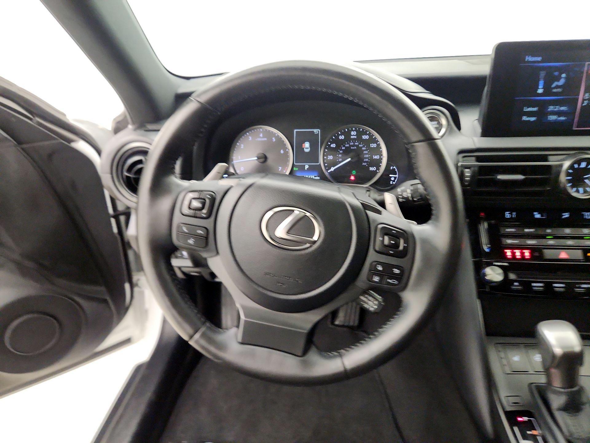 Thumbnail: 2025 Lexus IS - 10