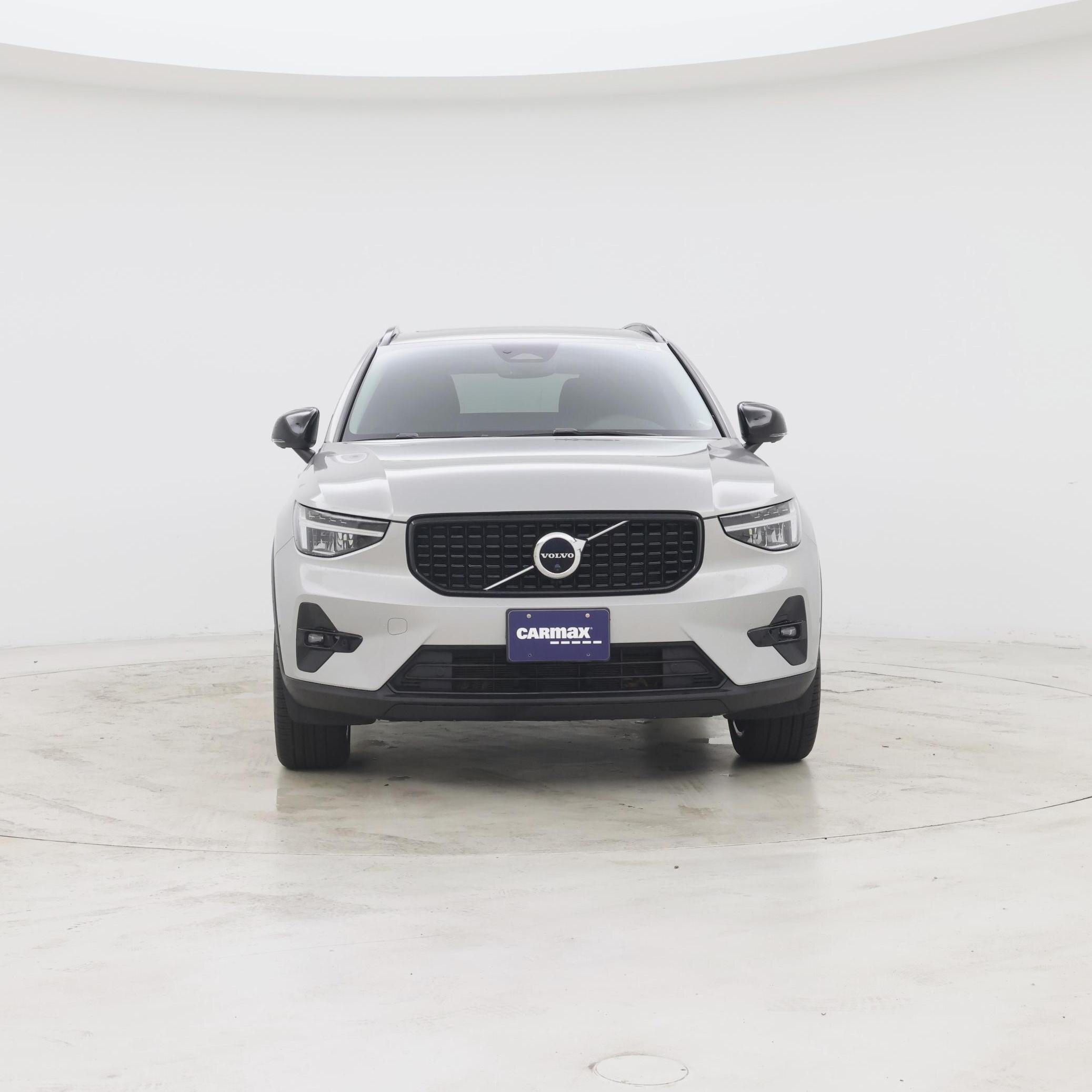 Thumbnail: 2023 Volvo XC40 - 5