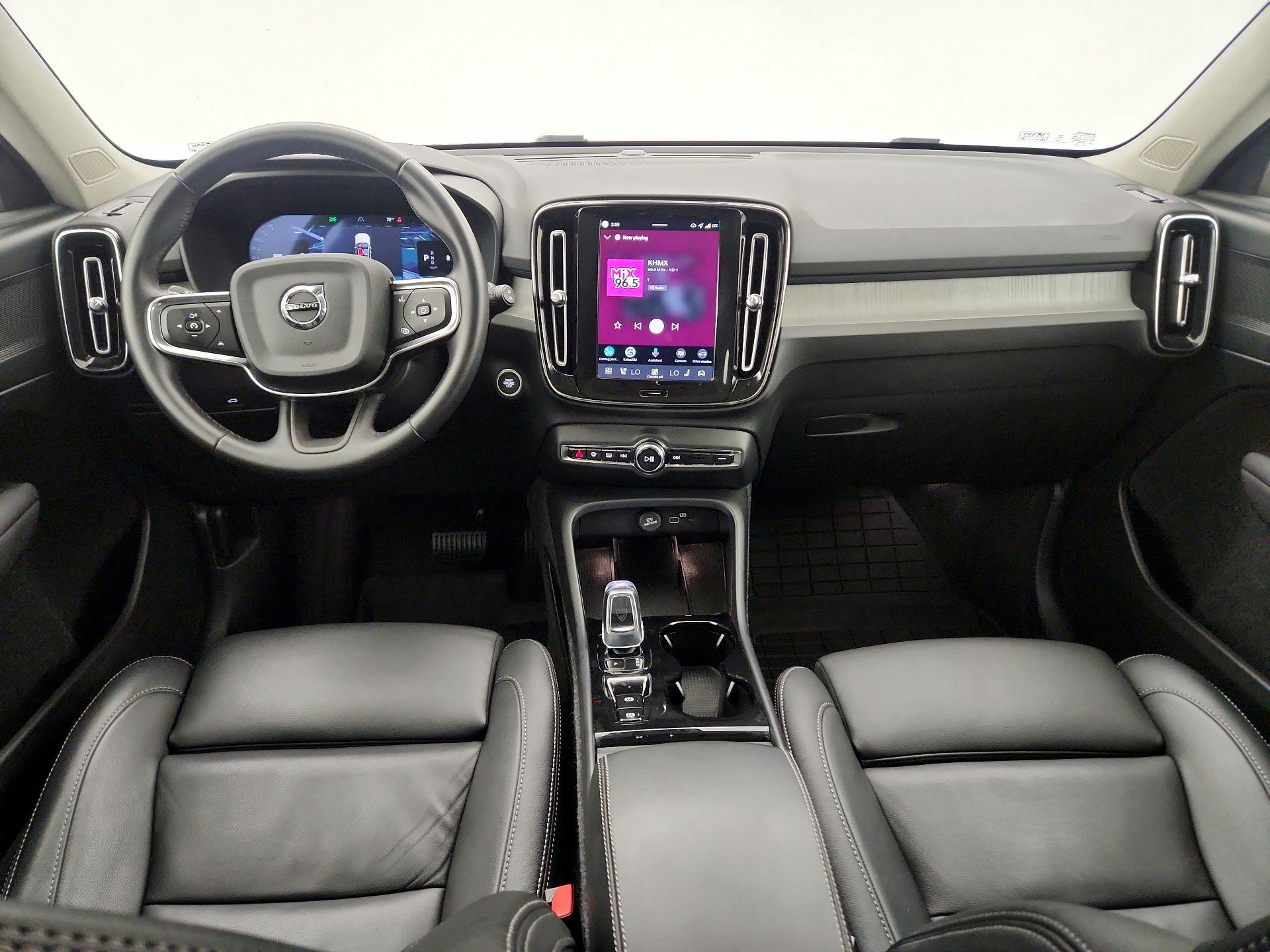 Thumbnail: 2026 Volvo XC40 - 9