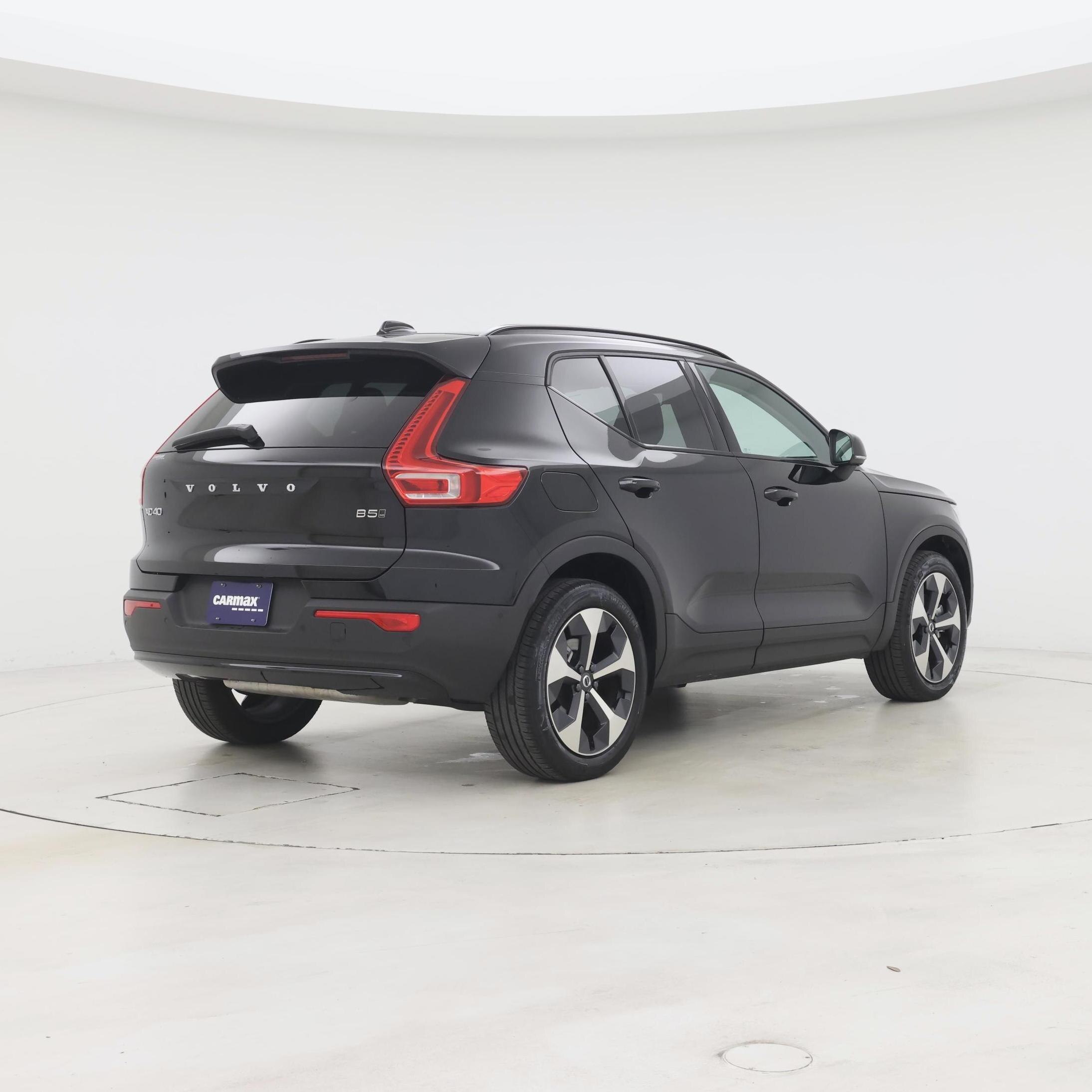 Thumbnail: 2026 Volvo XC40 - 8