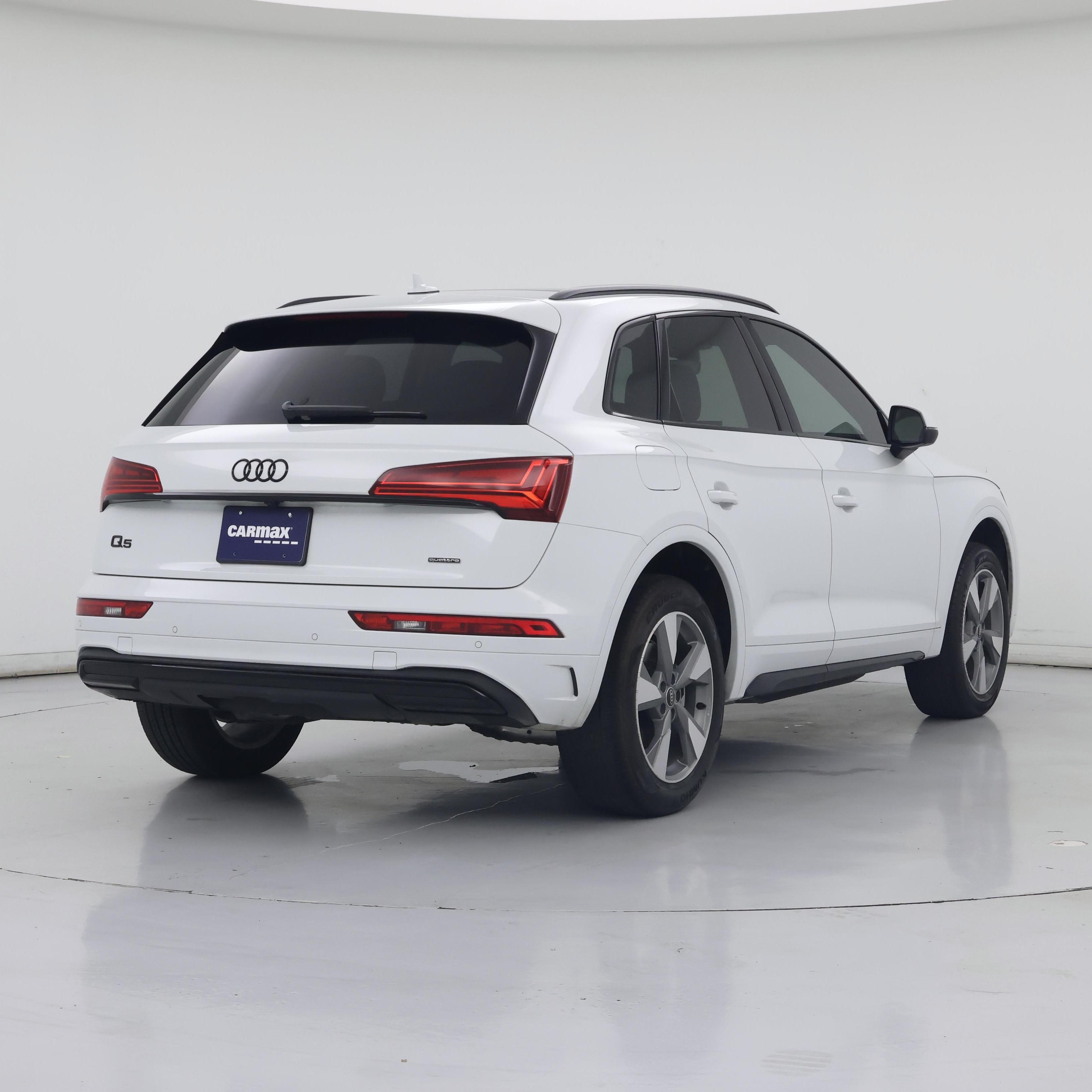 Thumbnail: 2024 Audi Q5 - 8