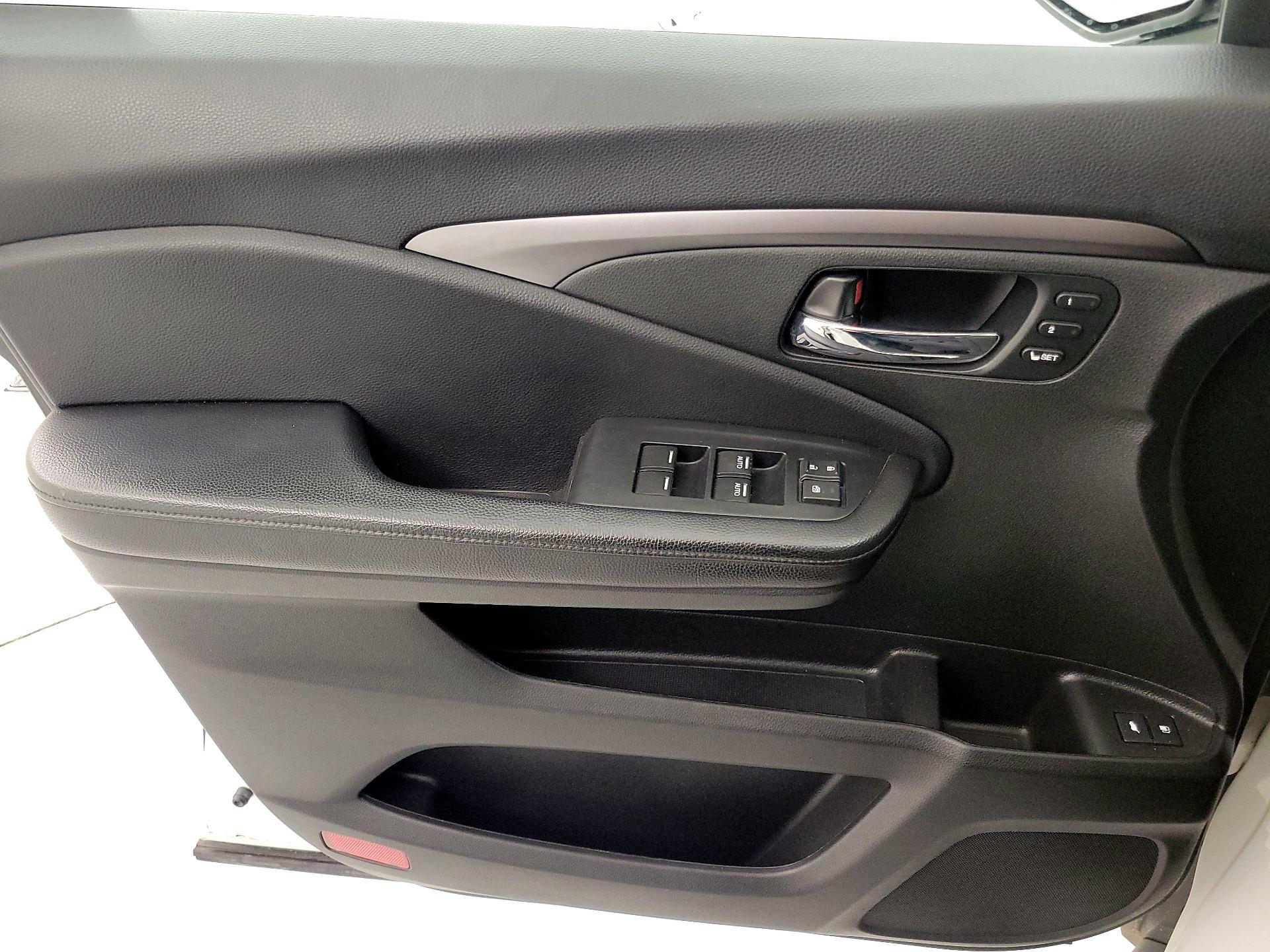 Thumbnail: 2021 Honda Passport - 12