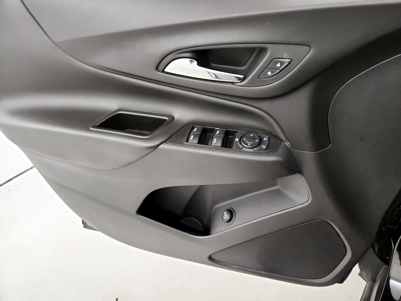 2022 Chevrolet Equinox LT - Photo 13