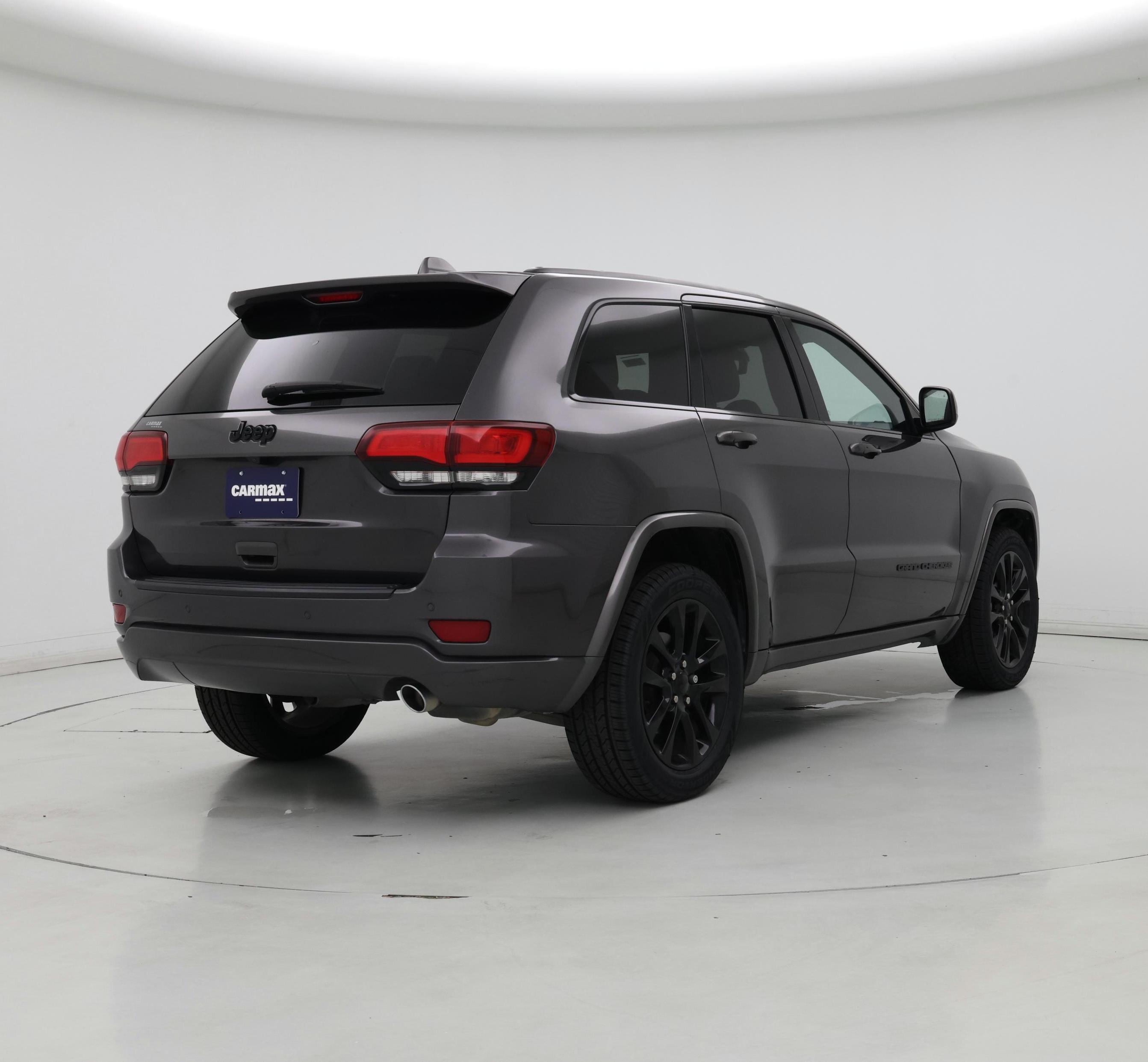 Thumbnail: 2020 Jeep Grand Cherokee - 8