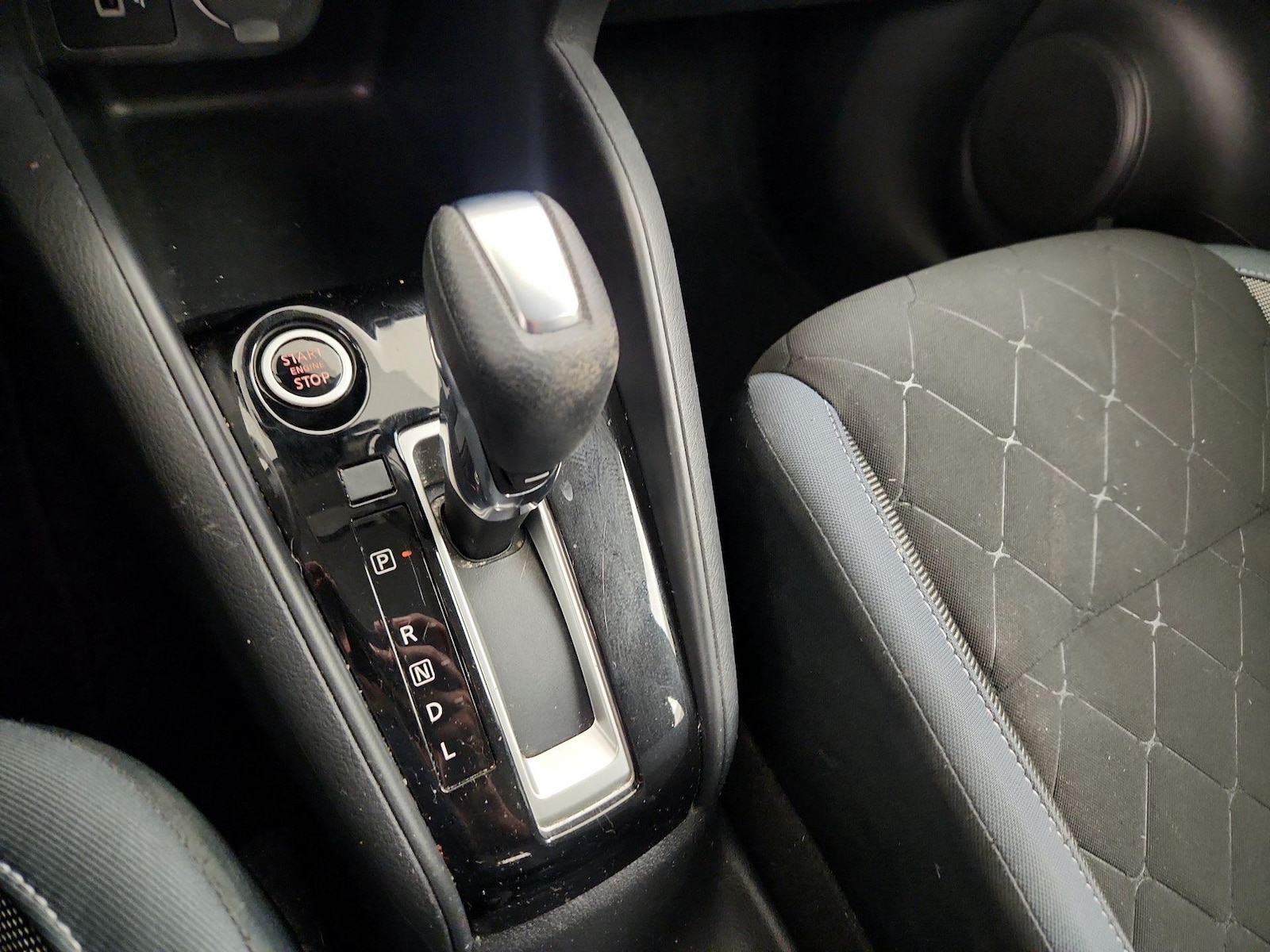 2020 Nissan Kicks S - Photo 18