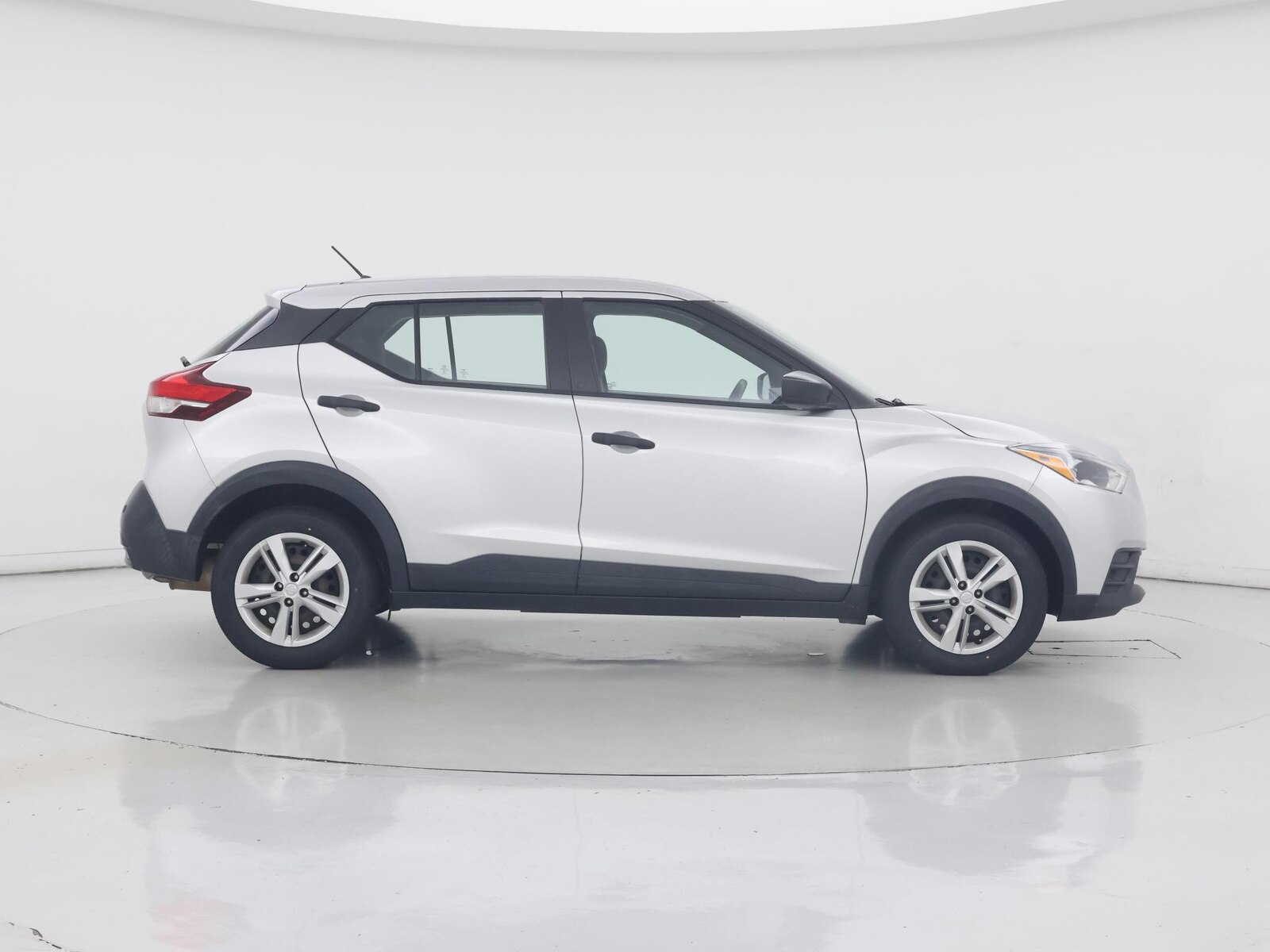 2020 Nissan Kicks S - Photo 8