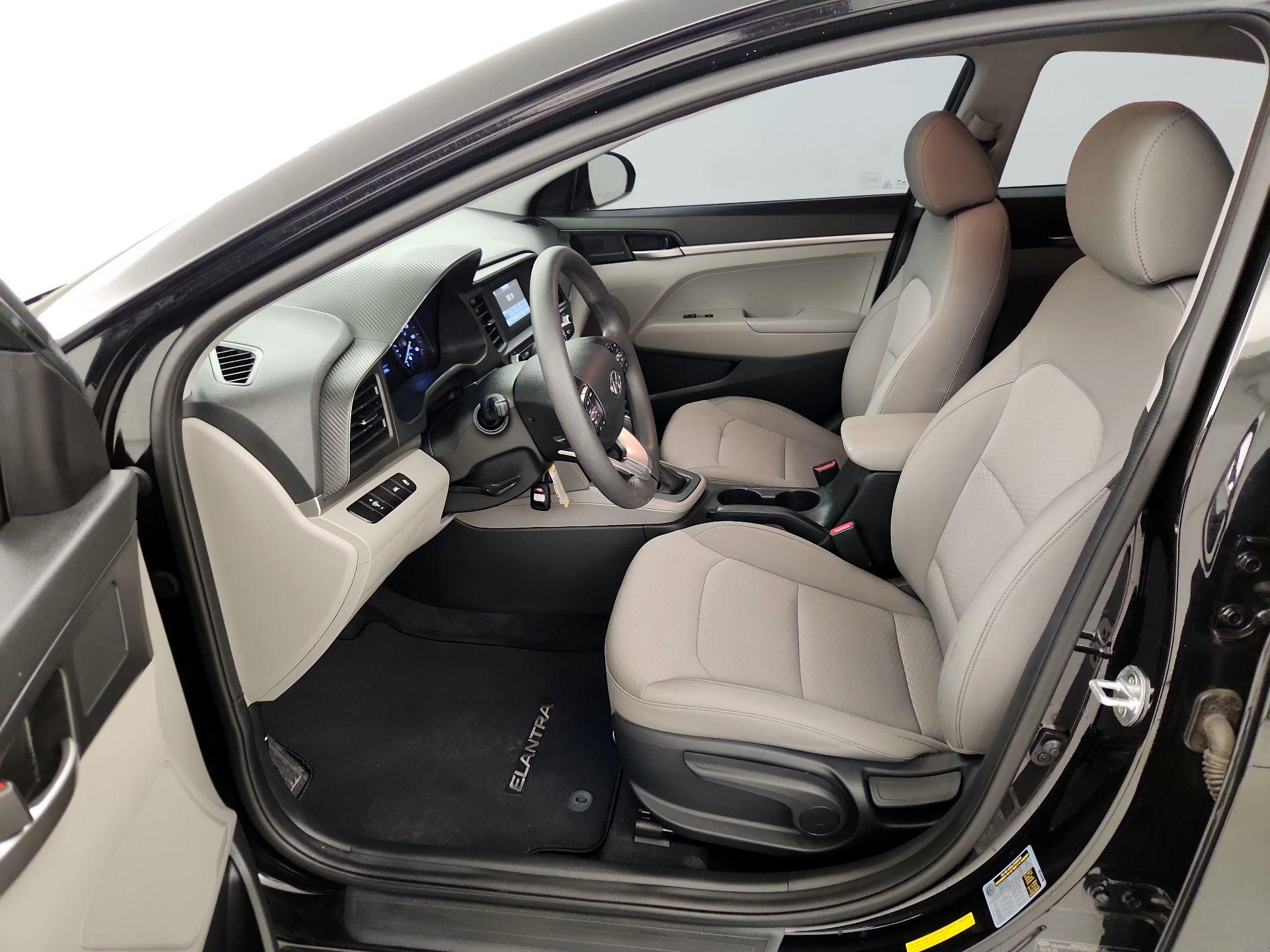 Thumbnail: 2020 Hyundai Elantra - 11
