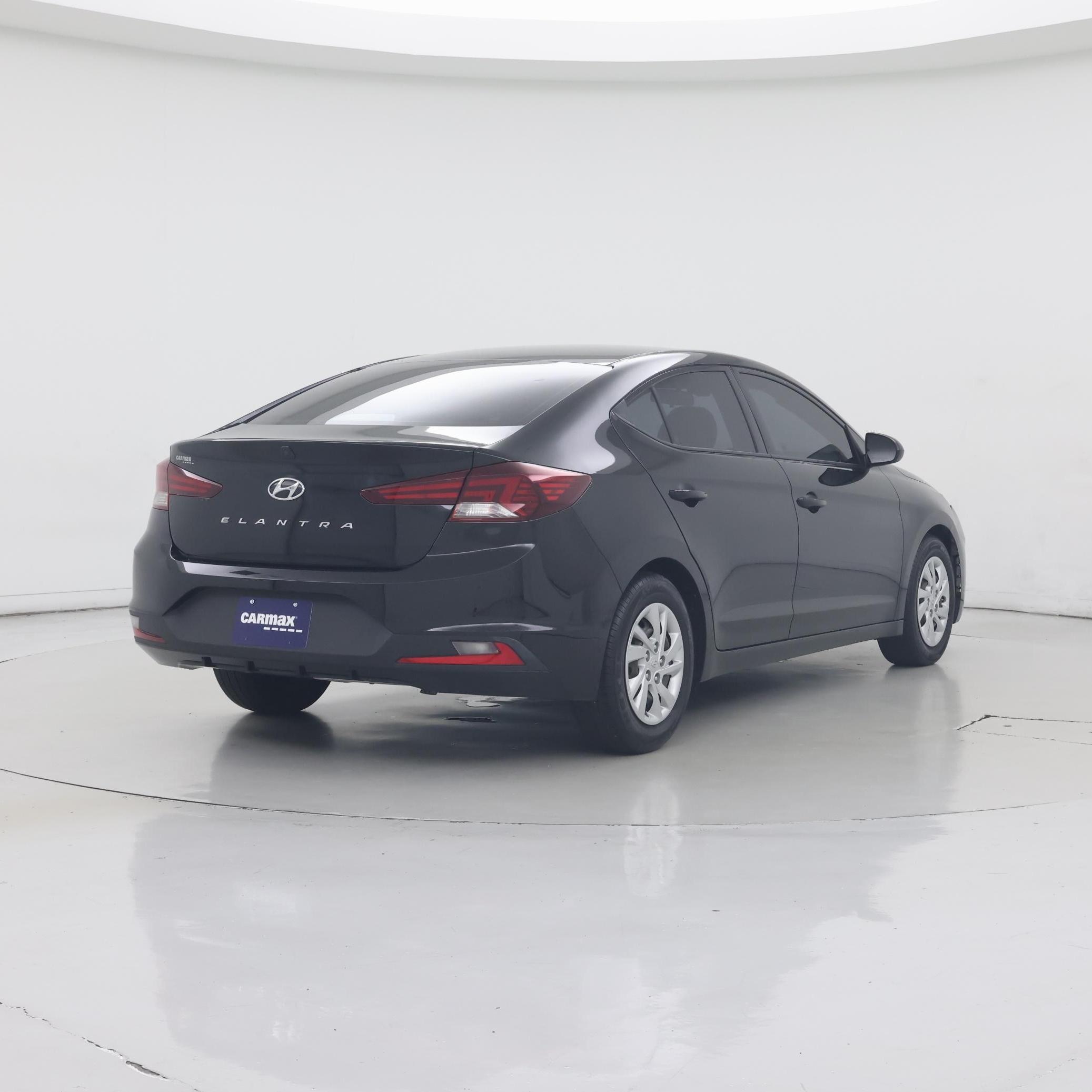 Thumbnail: 2020 Hyundai Elantra - 8