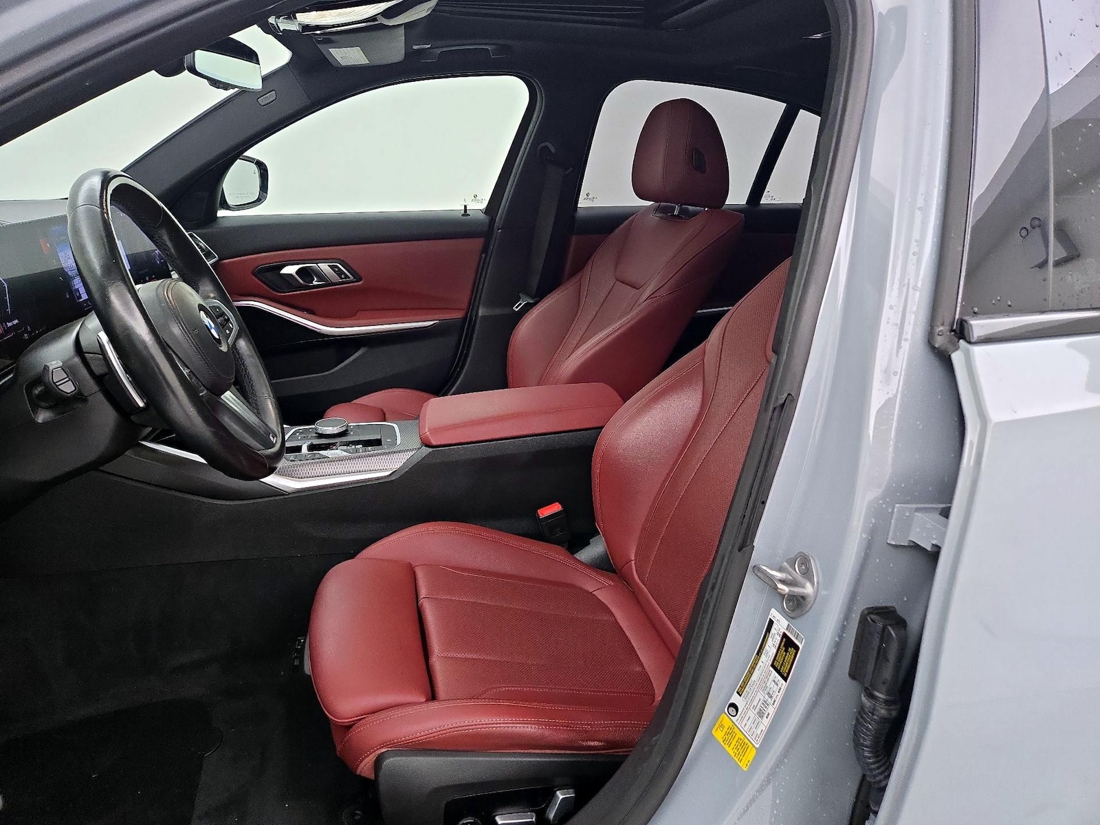 2023 BMW 3 Series 330i - Photo 12