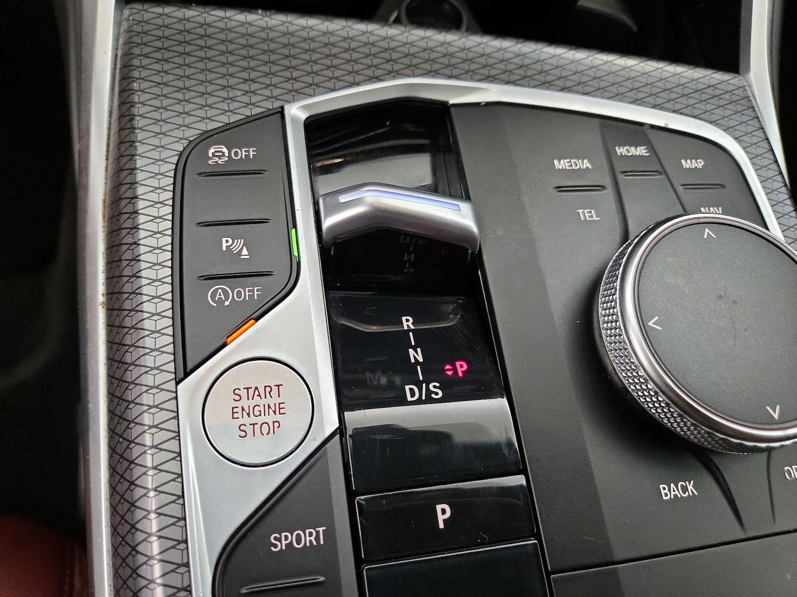 2023 BMW 3 Series 330i - Photo 19