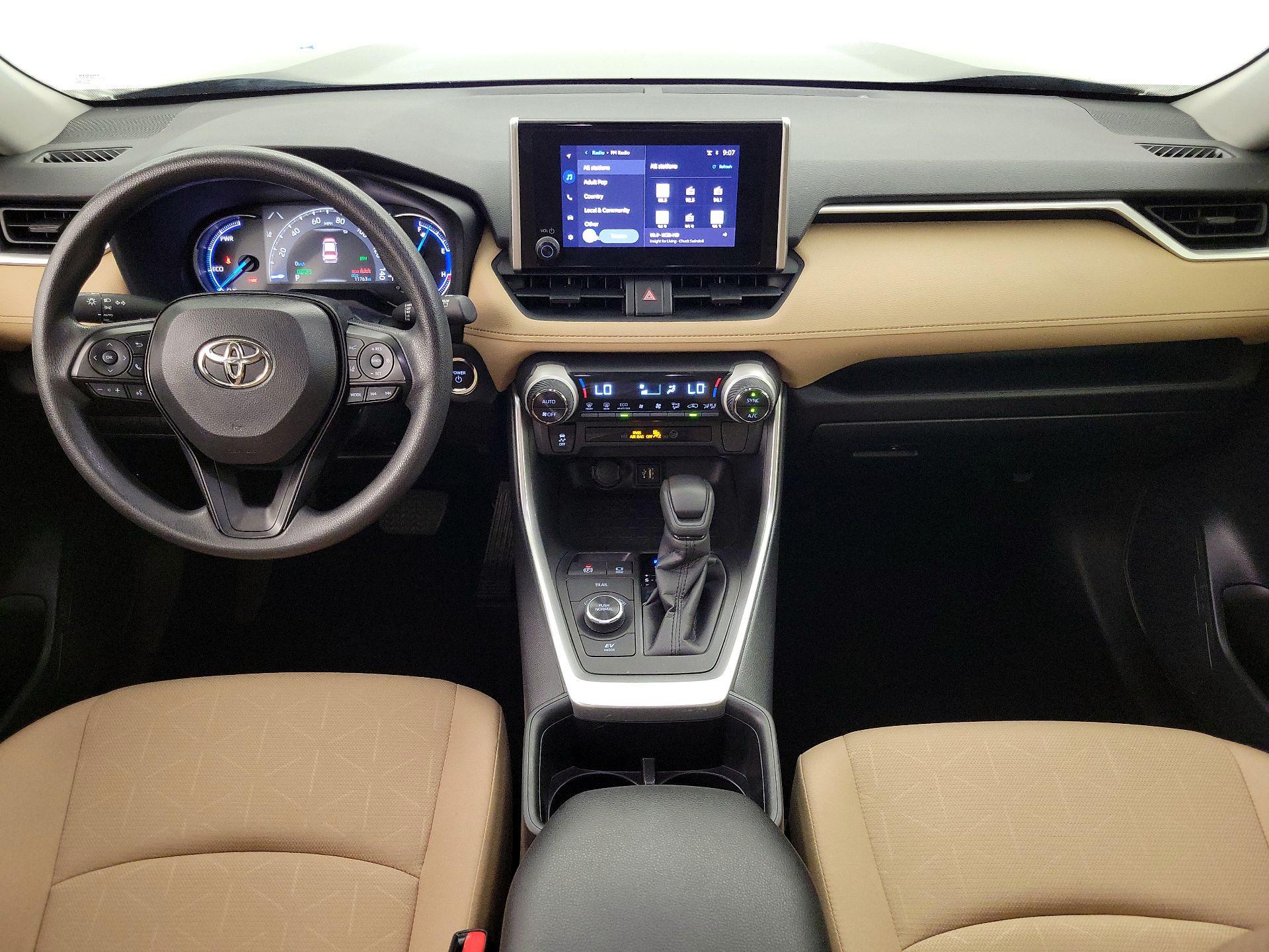 Thumbnail: 2025 Toyota RAV4 - 9
