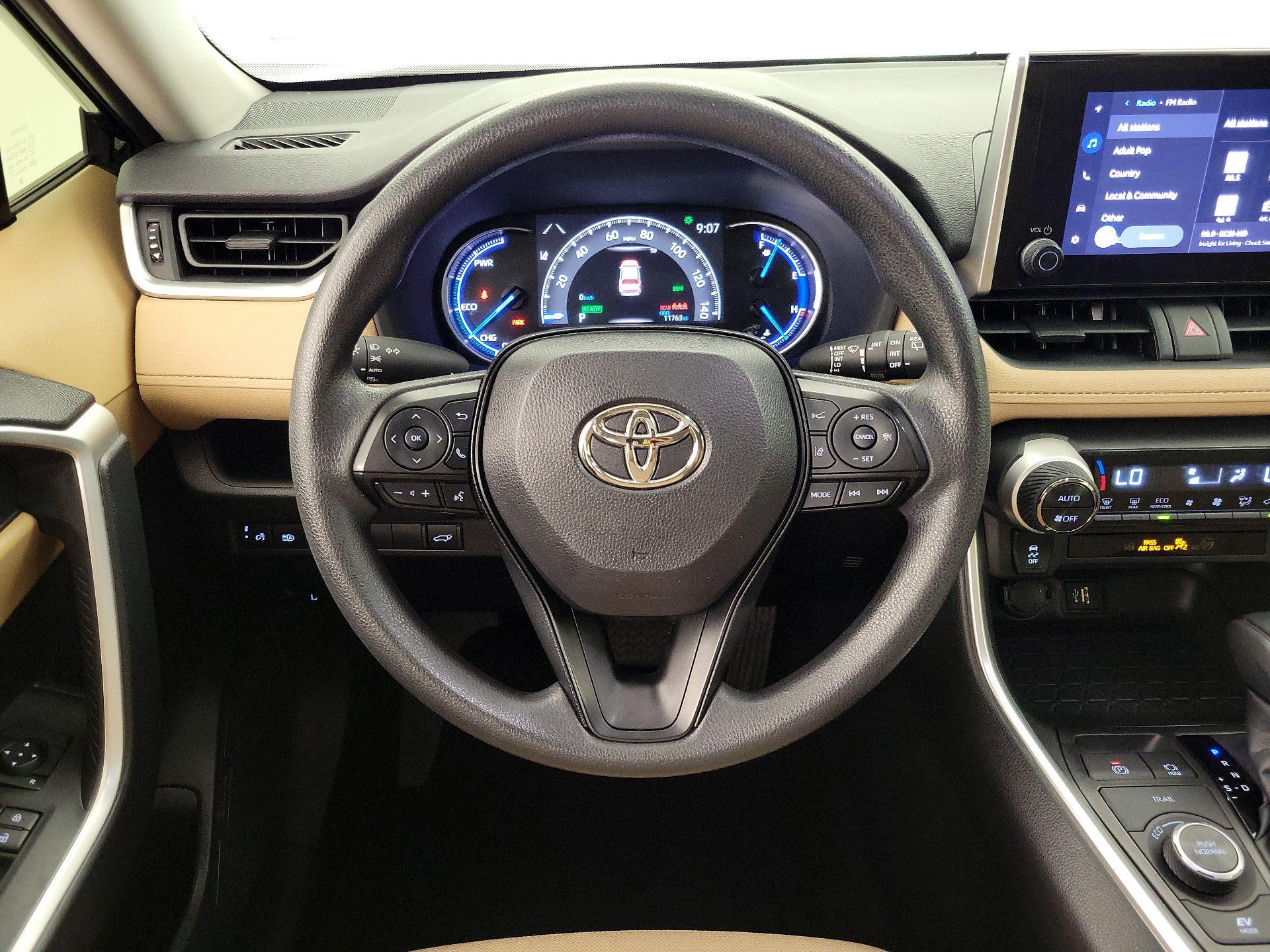 Thumbnail: 2025 Toyota RAV4 - 10