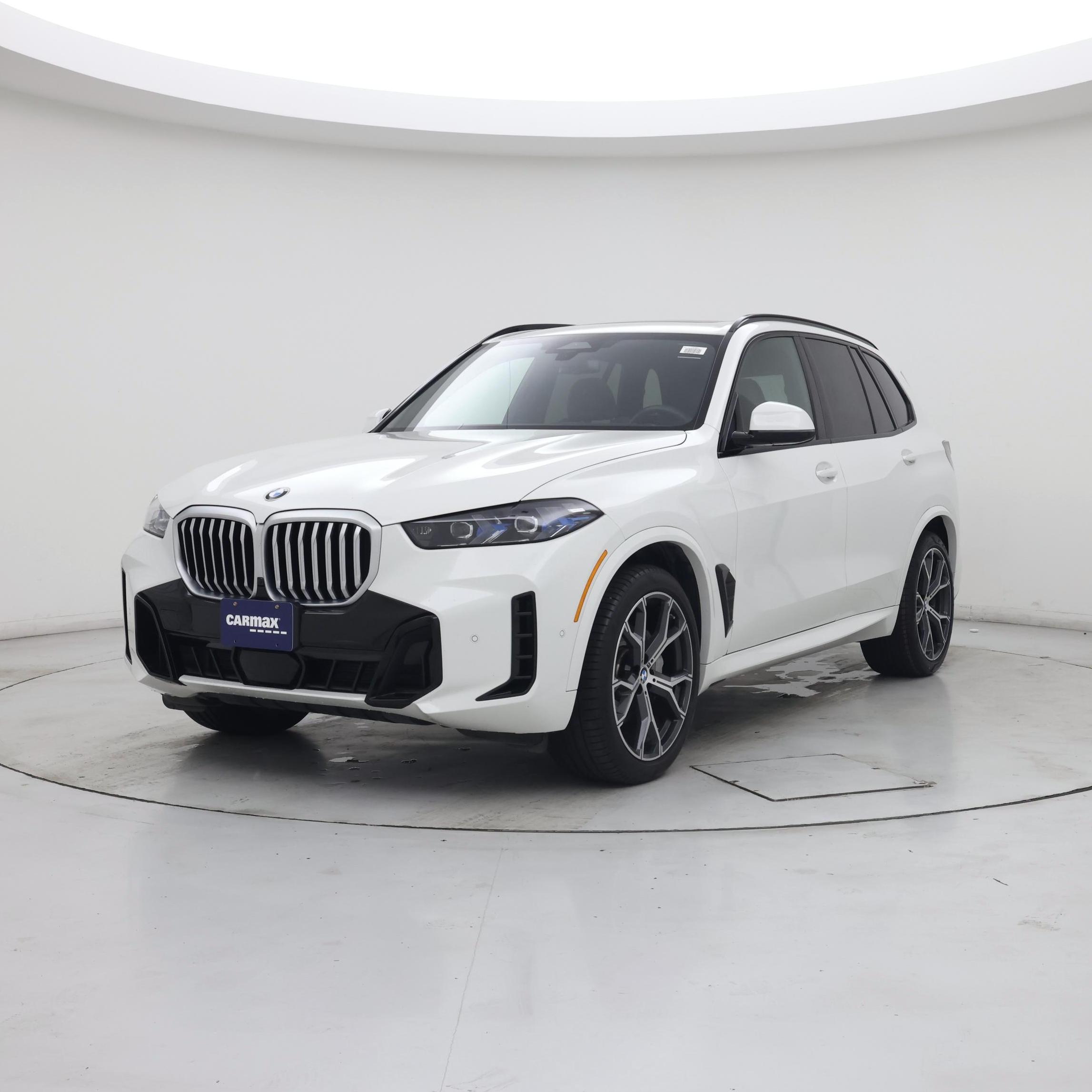 Thumbnail: 2026 BMW X5 - 4