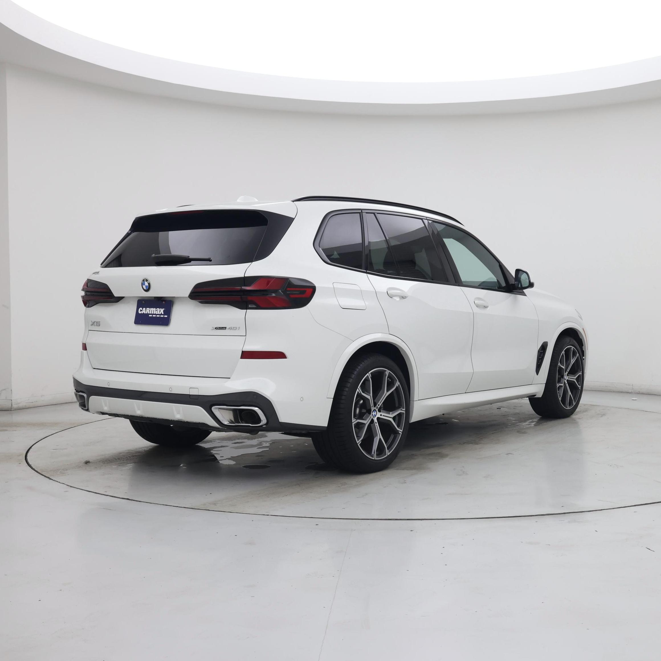 Thumbnail: 2026 BMW X5 - 8