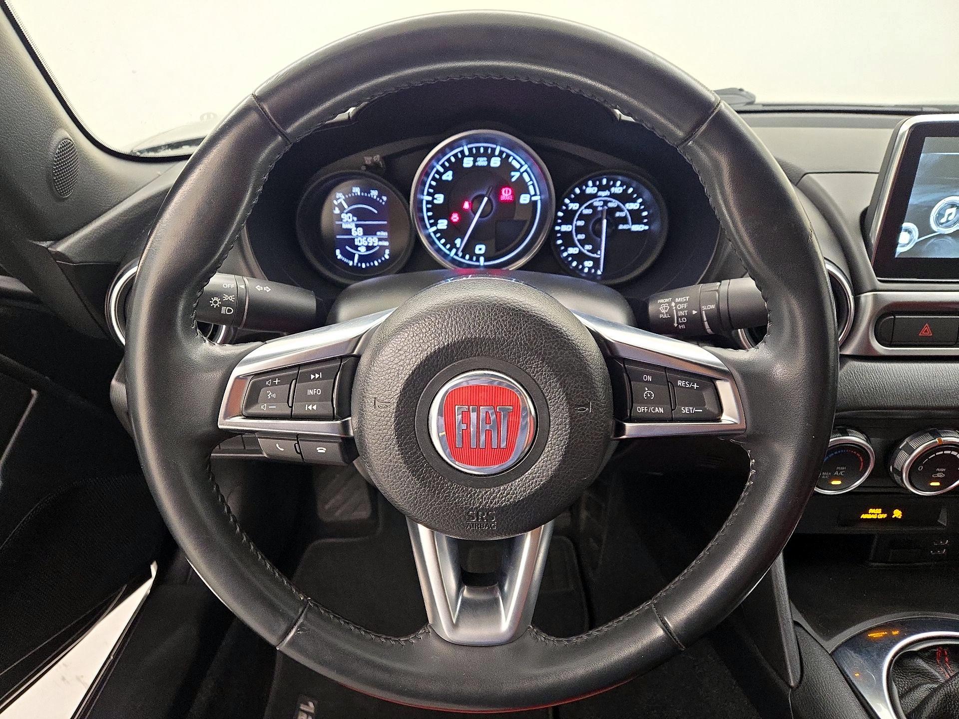 Thumbnail: 2017 Fiat 124 Spider - 10