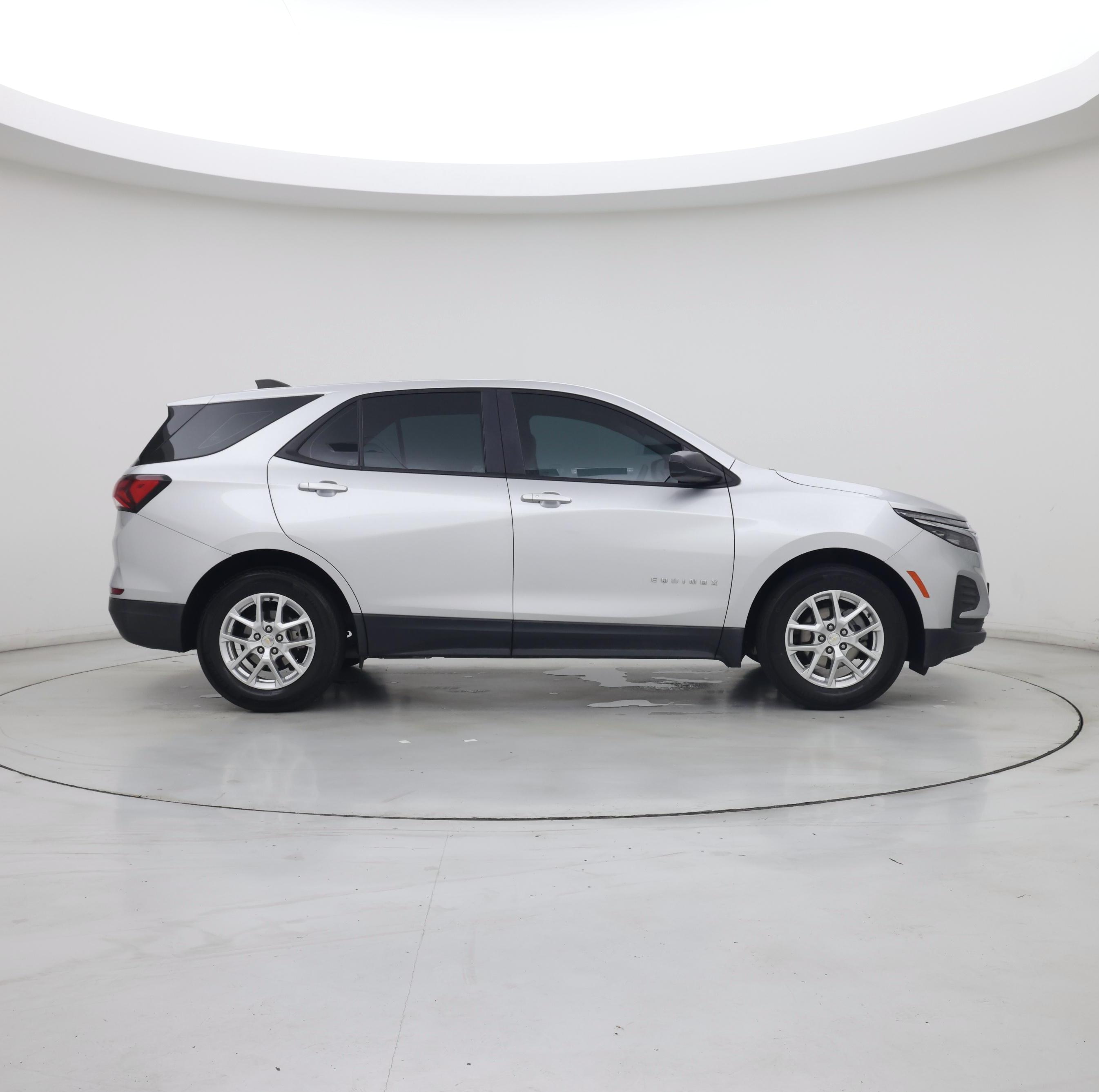 Thumbnail: 2022 Chevrolet Equinox - 7