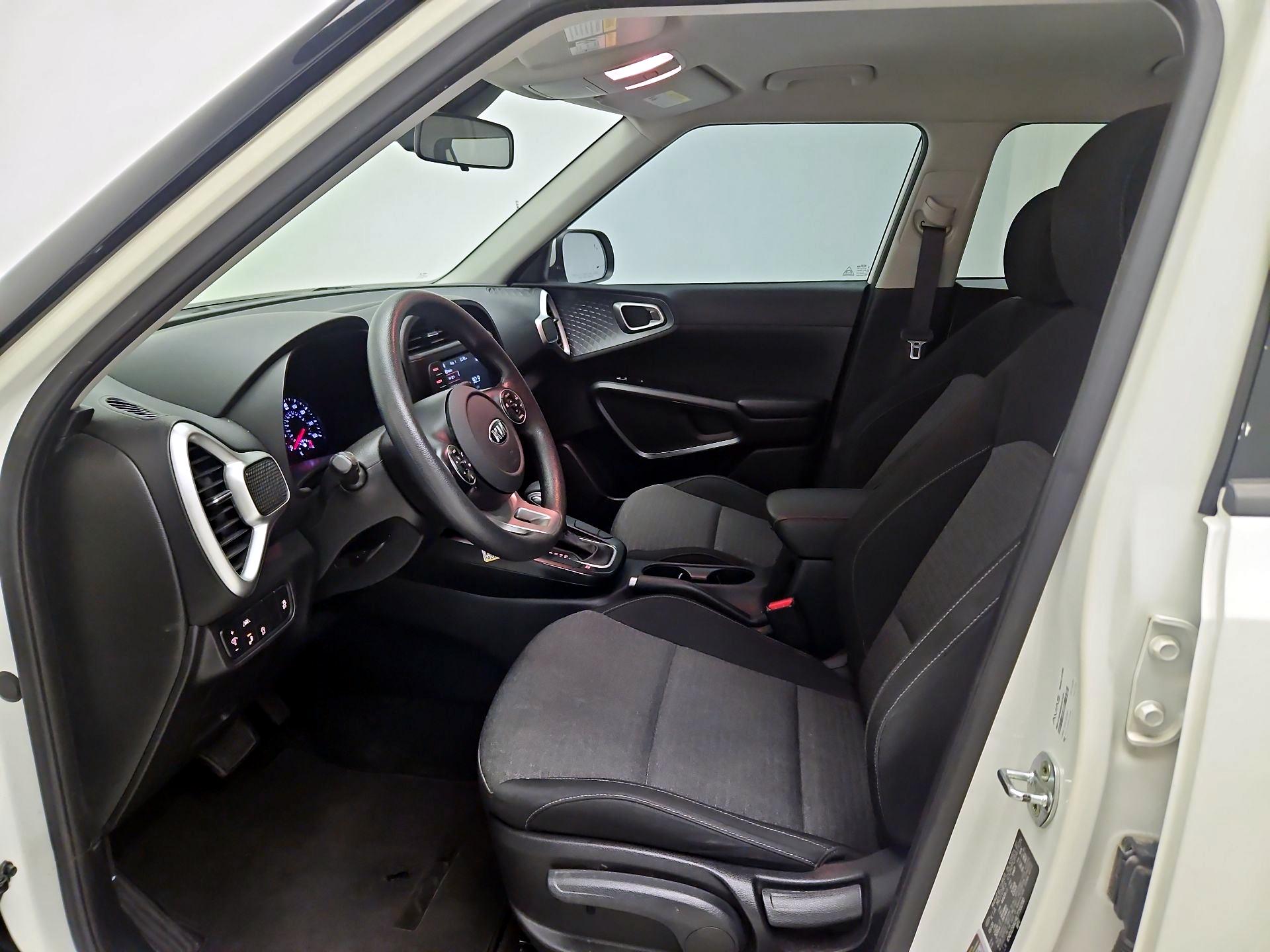 Thumbnail: 2020 Kia Soul - 11