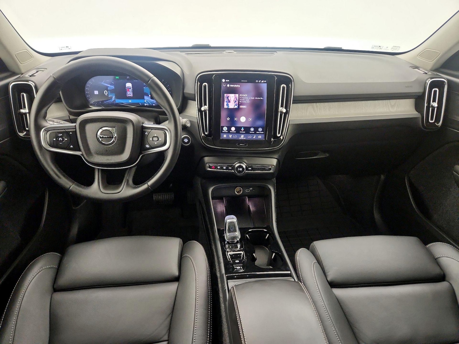 2026 Volvo XC40 Plus - Photo 10