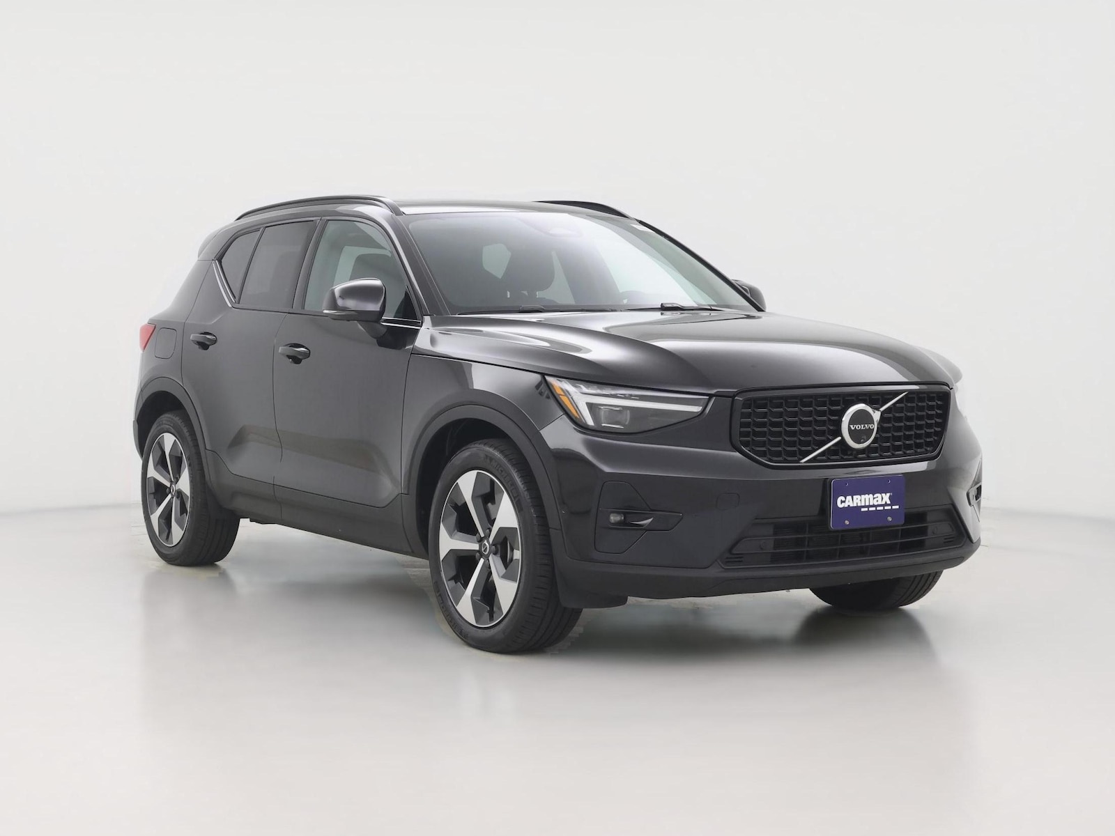 2026 Volvo XC40 Plus - Photo 1