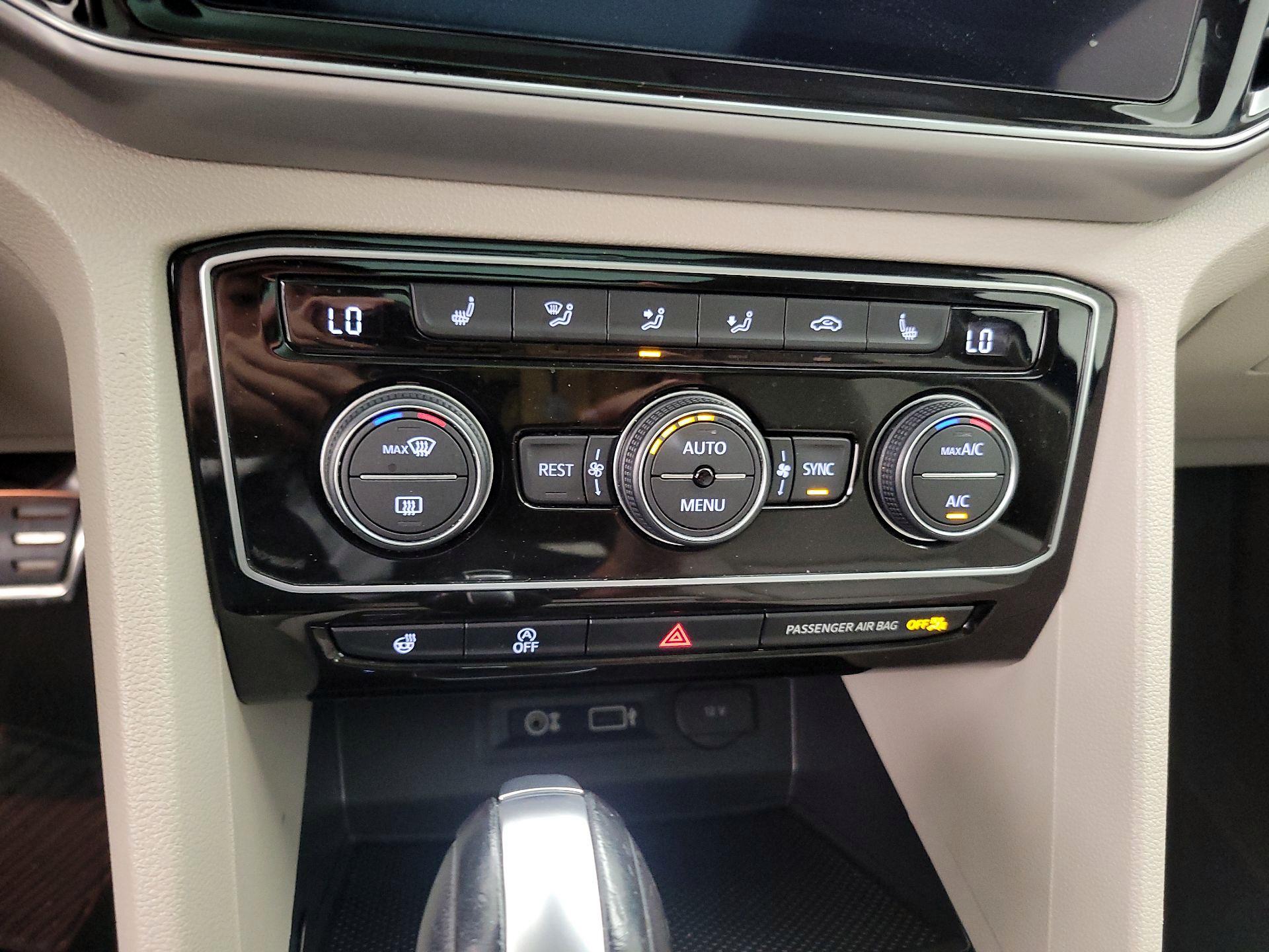 Thumbnail: 2019 Volkswagen Atlas - 16