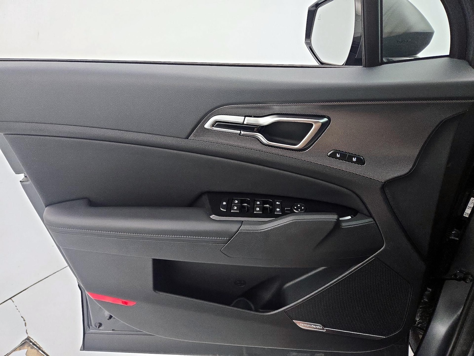 2025 Kia Sportage SX Prestige Hybrid - Photo 13
