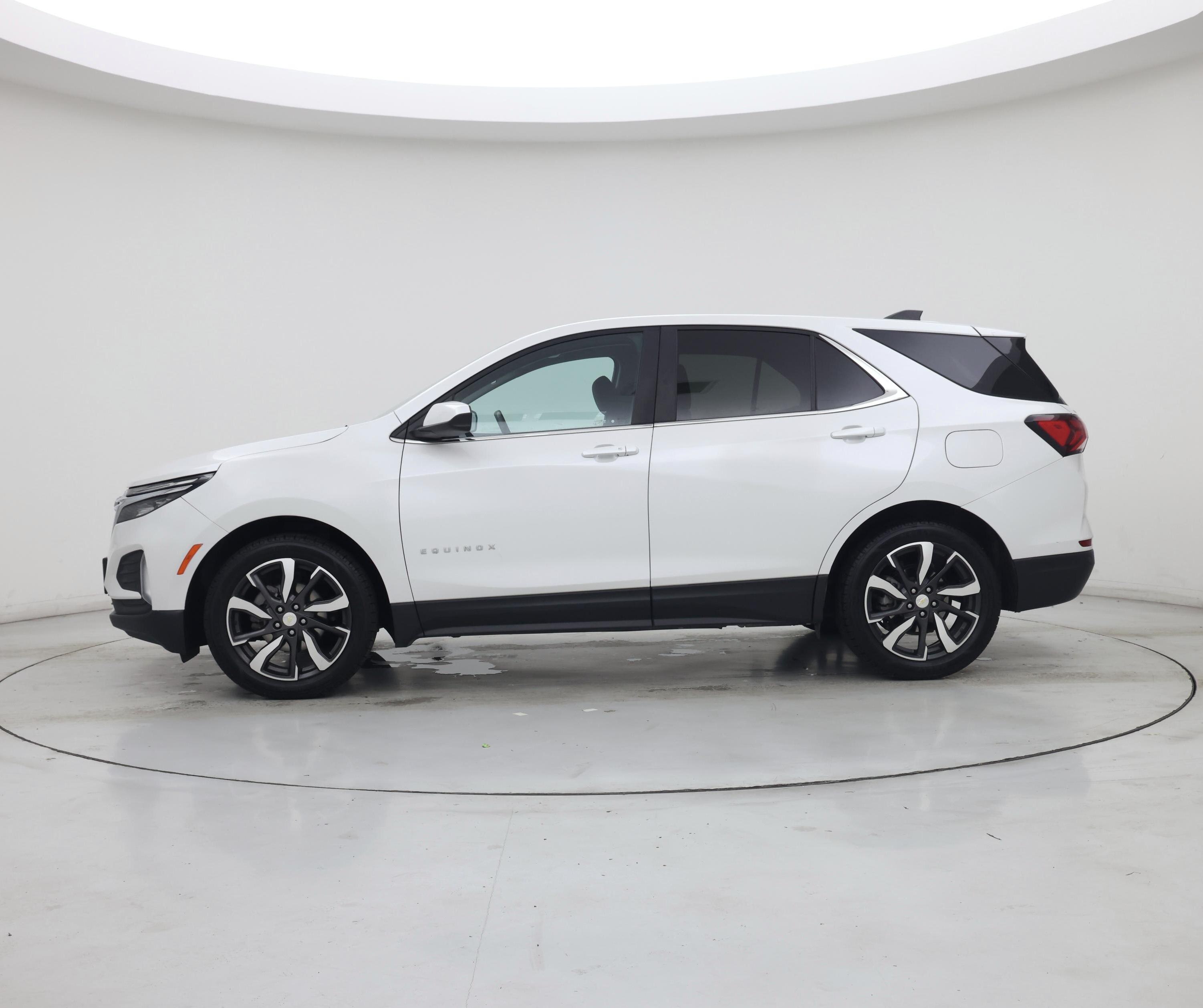 Thumbnail: 2023 Chevrolet Equinox - 3