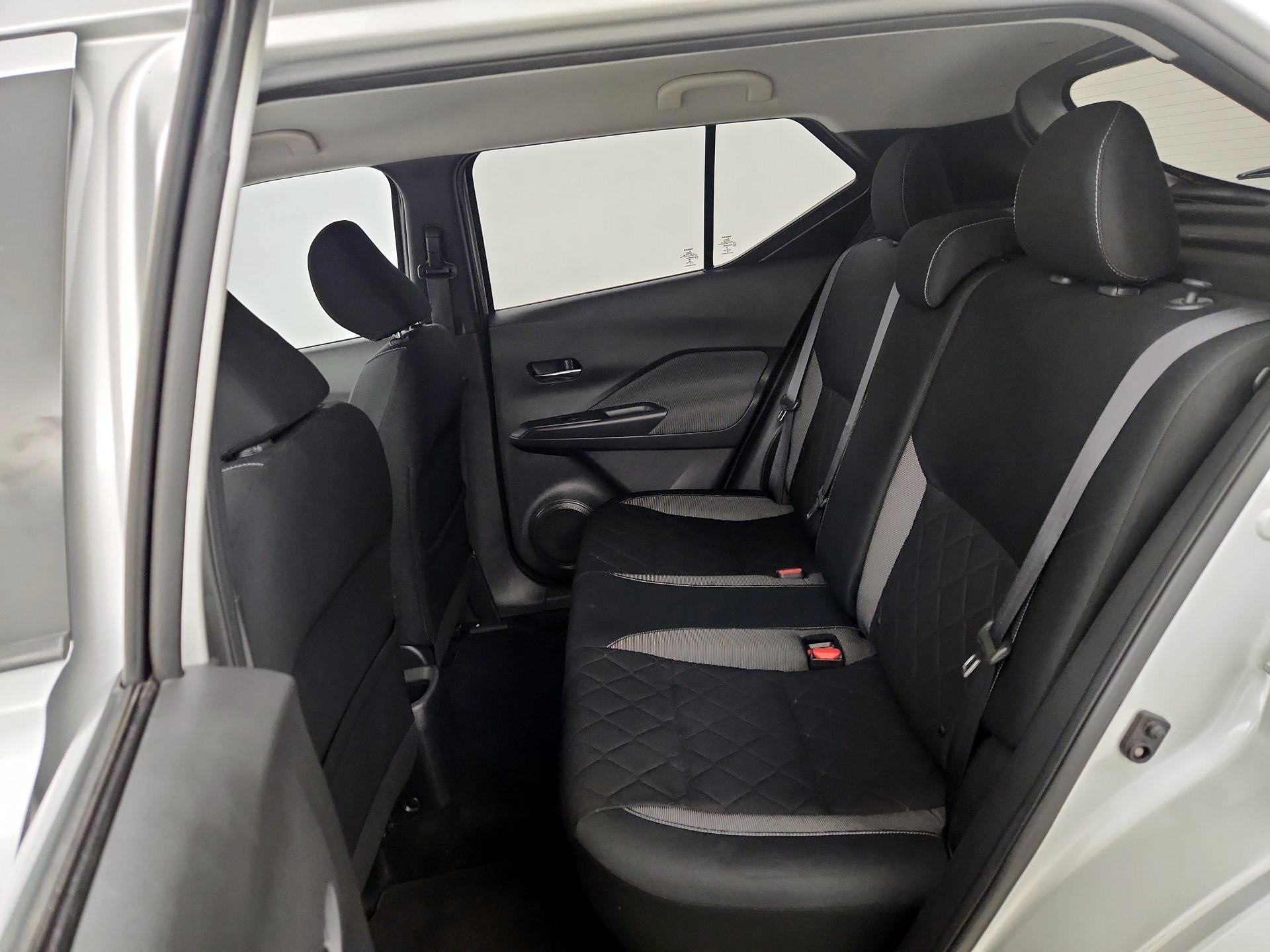 Thumbnail: 2019 Nissan Kicks - 18