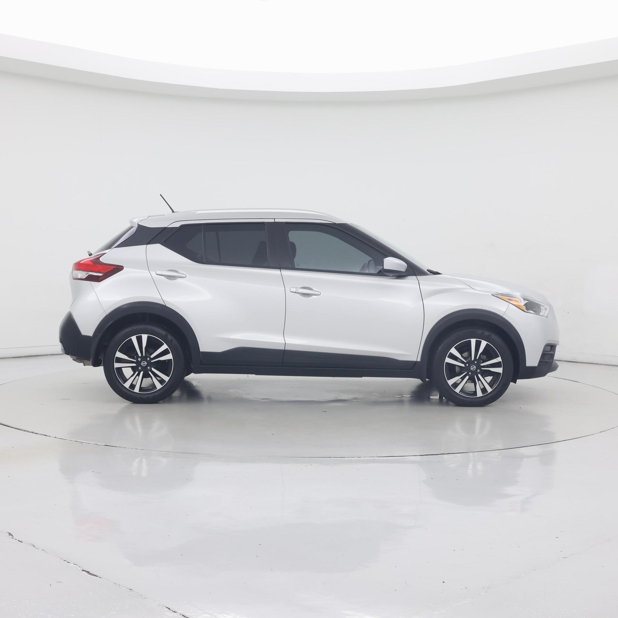 Thumbnail: 2019 Nissan Kicks - 7