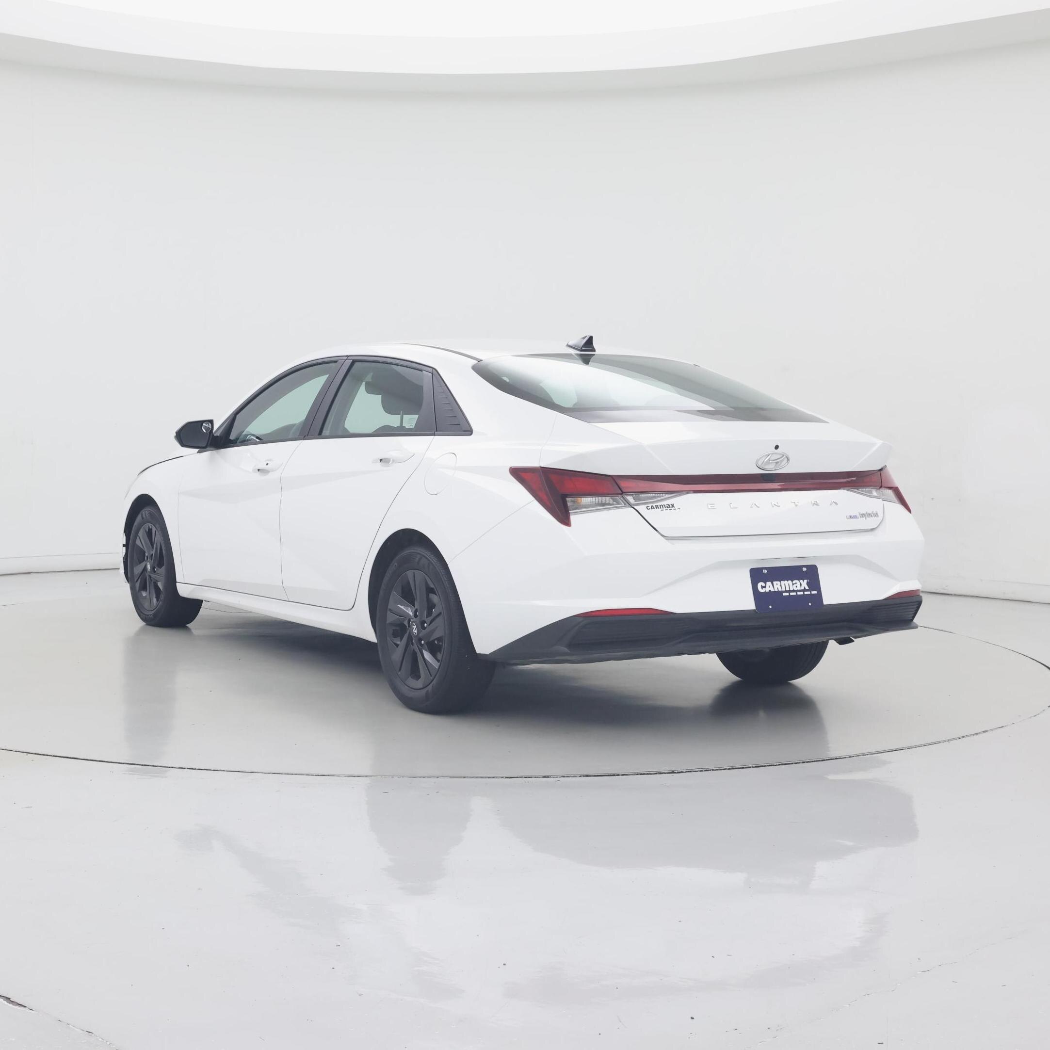 Thumbnail: 2023 Hyundai Elantra - 2