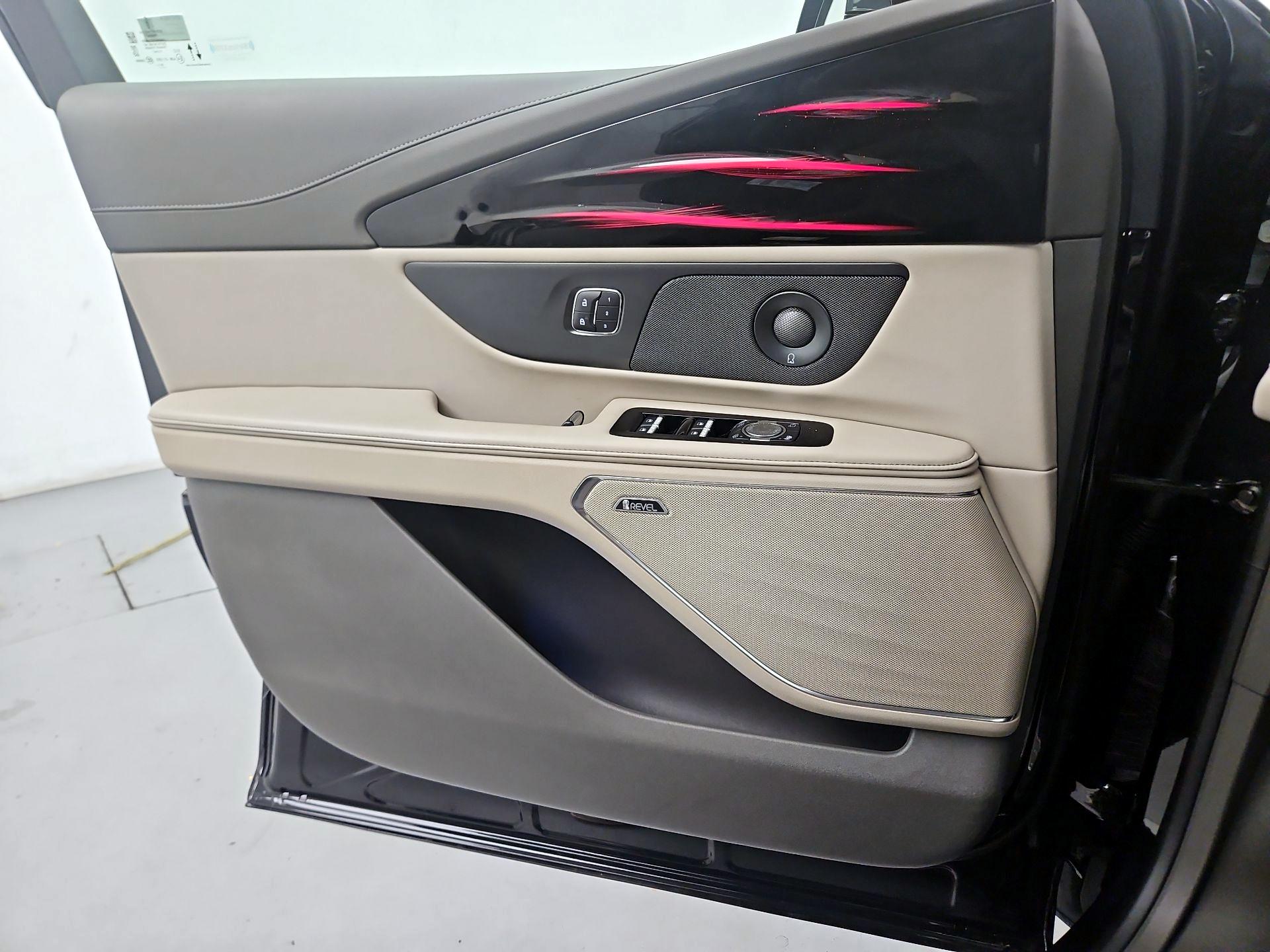 Thumbnail: 2025 Lincoln Nautilus - 10
