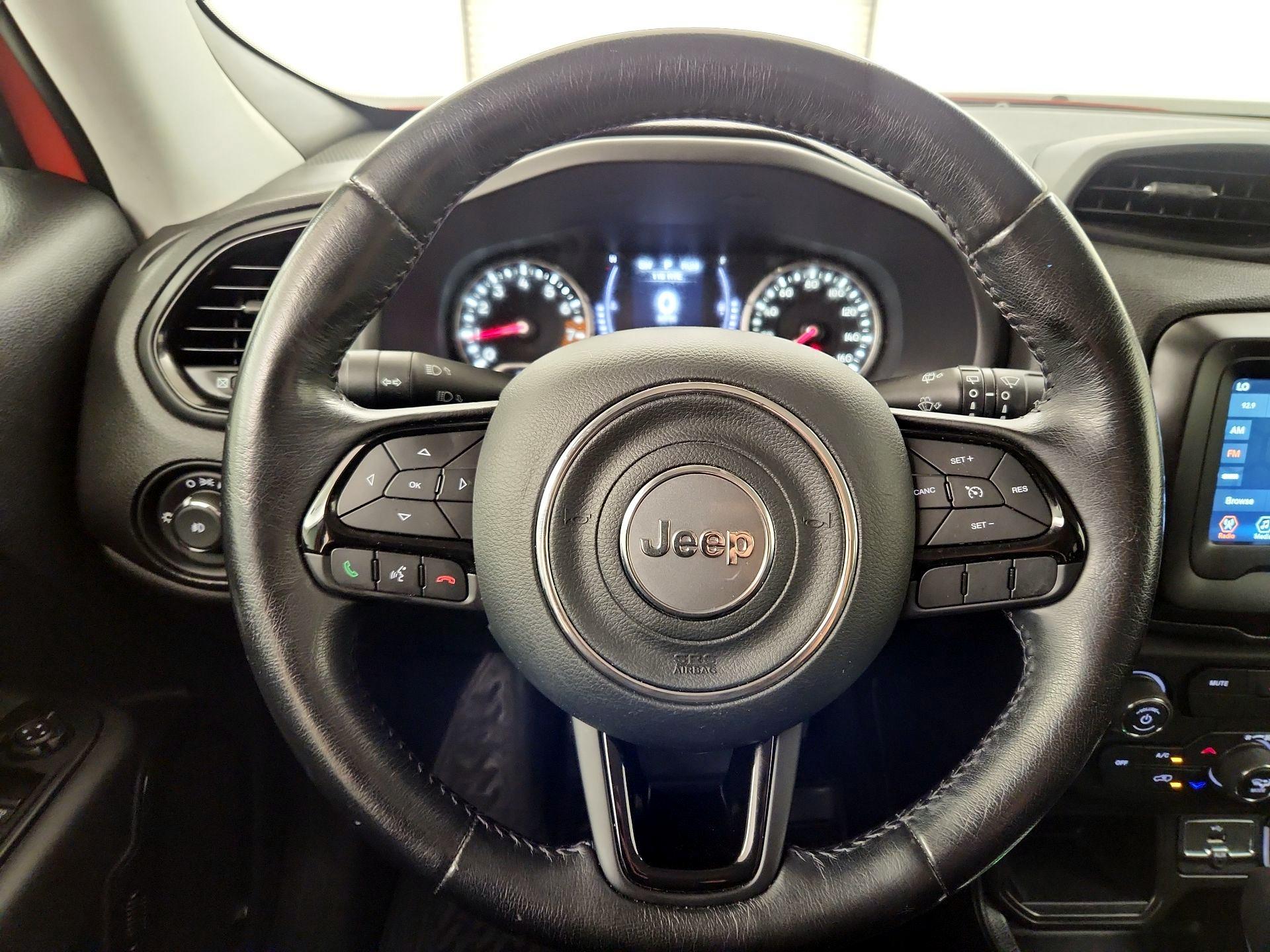 Thumbnail: 2020 Jeep Renegade - 10