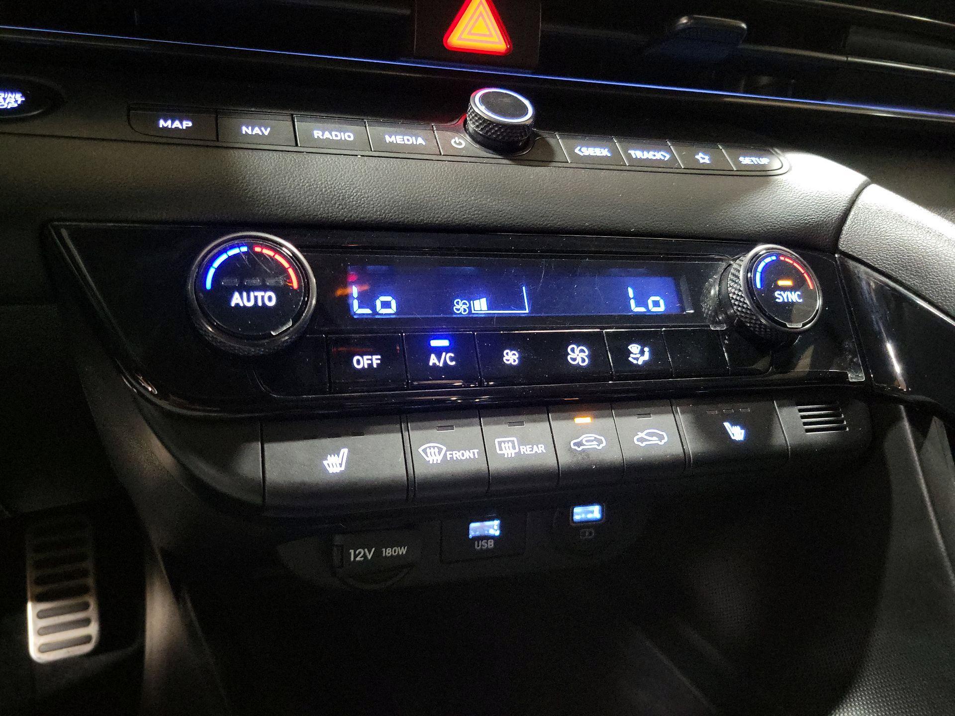 Thumbnail: 2023 Hyundai Elantra - 17